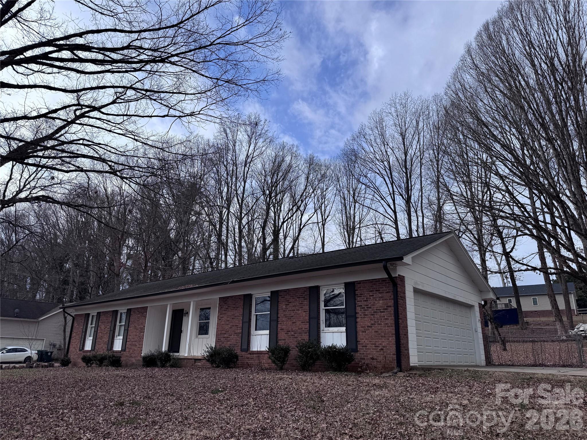 1511 Old Carriage Drive Property Photo 1