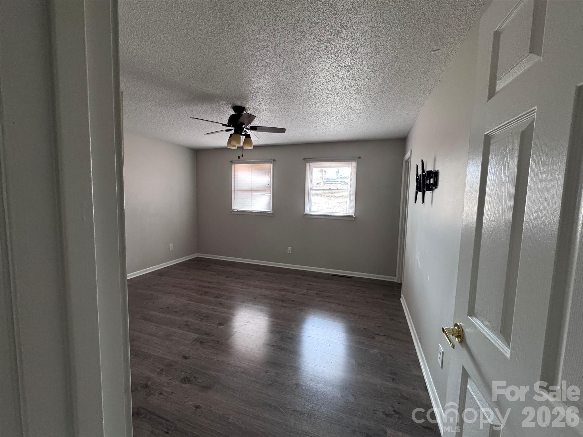 1511 Old Carriage Drive Property Photo 9