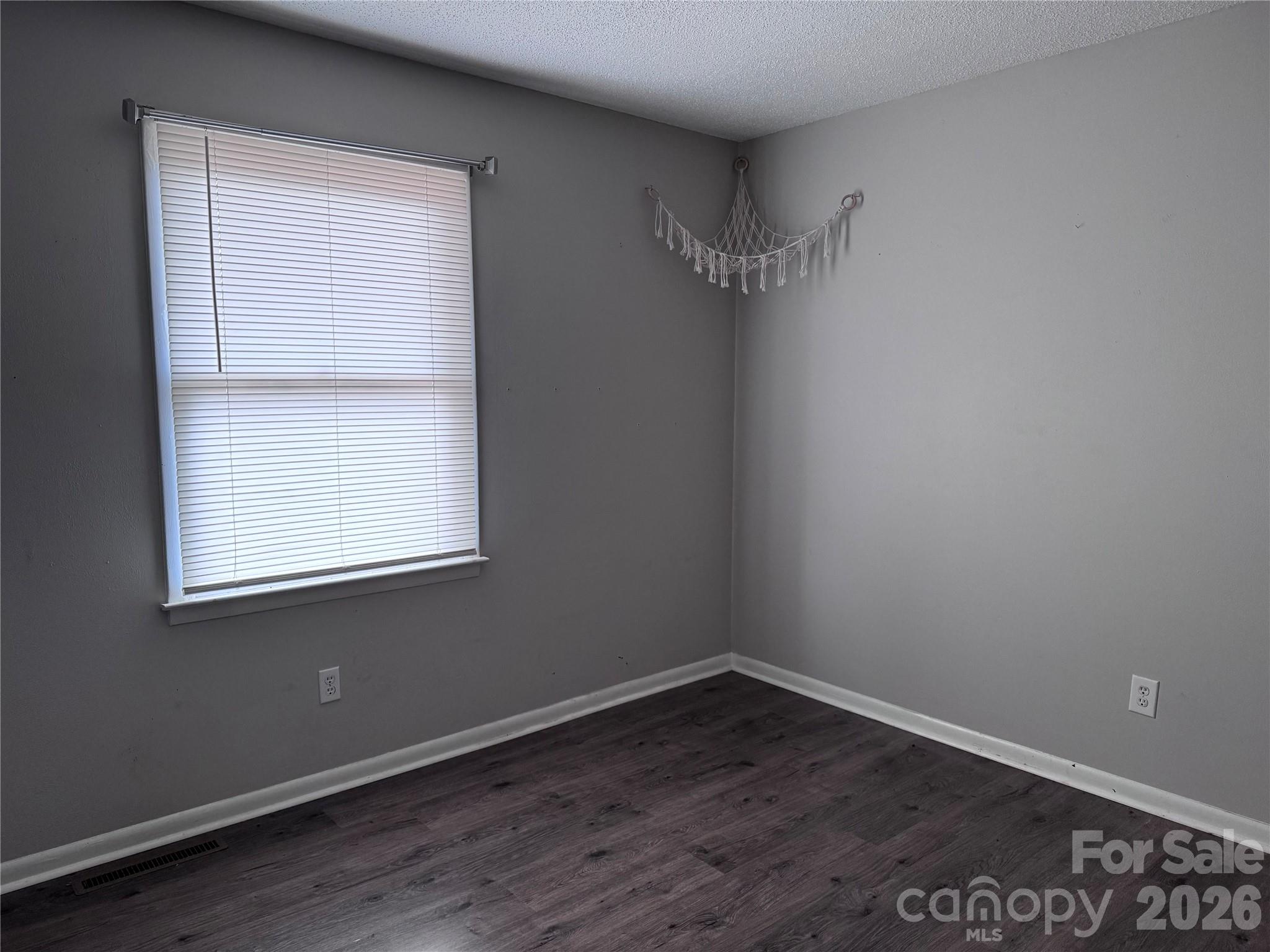 1511 Old Carriage Drive Property Photo 14