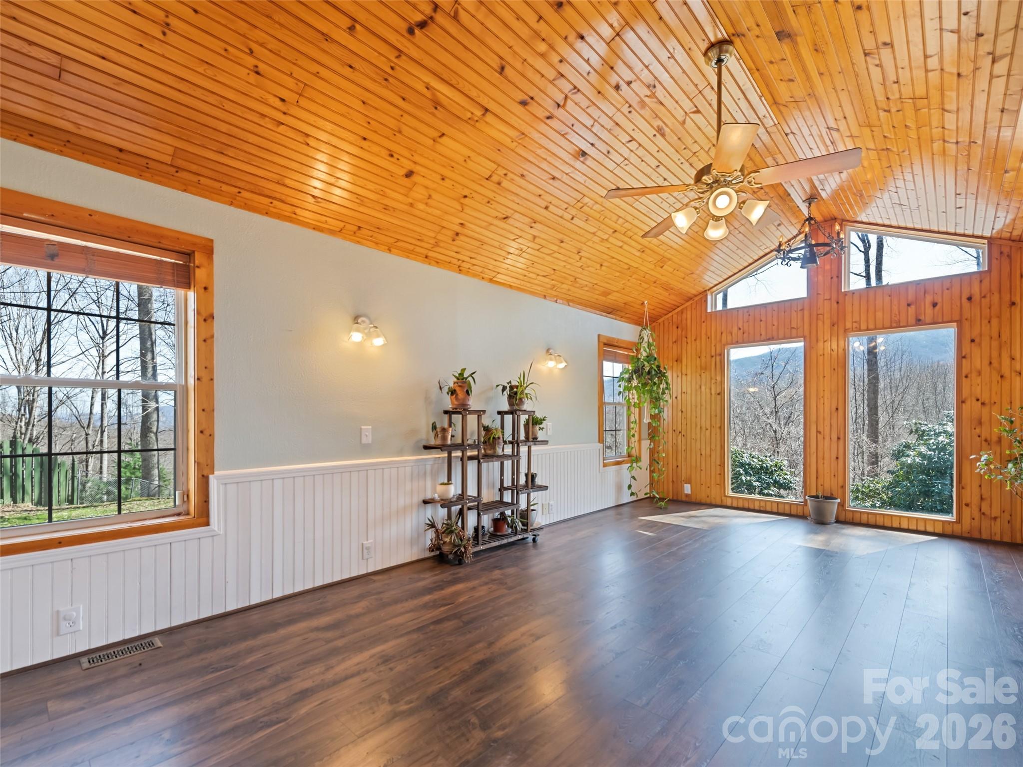 401 Tipstill Cove Property Photo 18