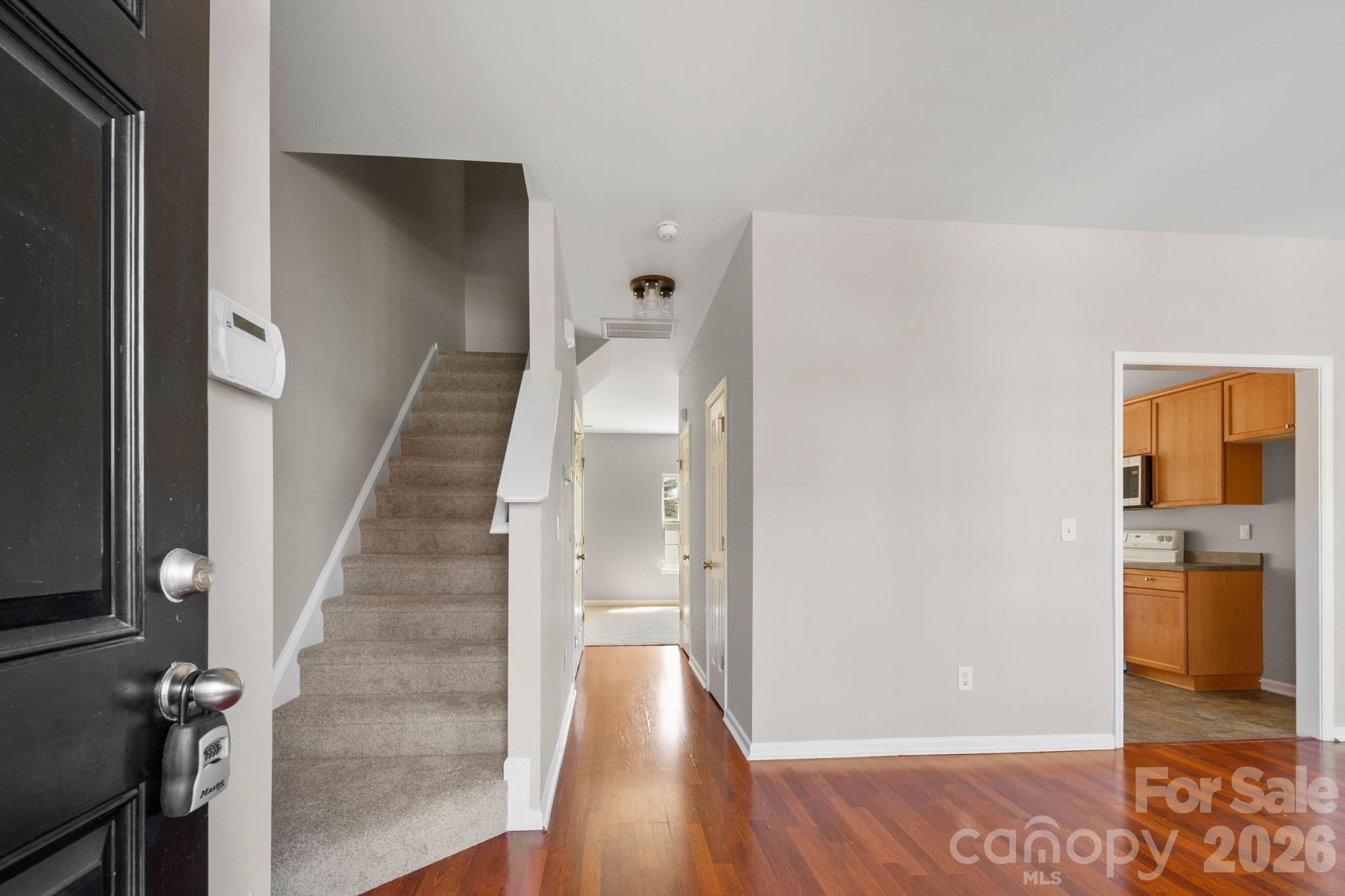 4140 Kenton Glenn Court Property Photo 3