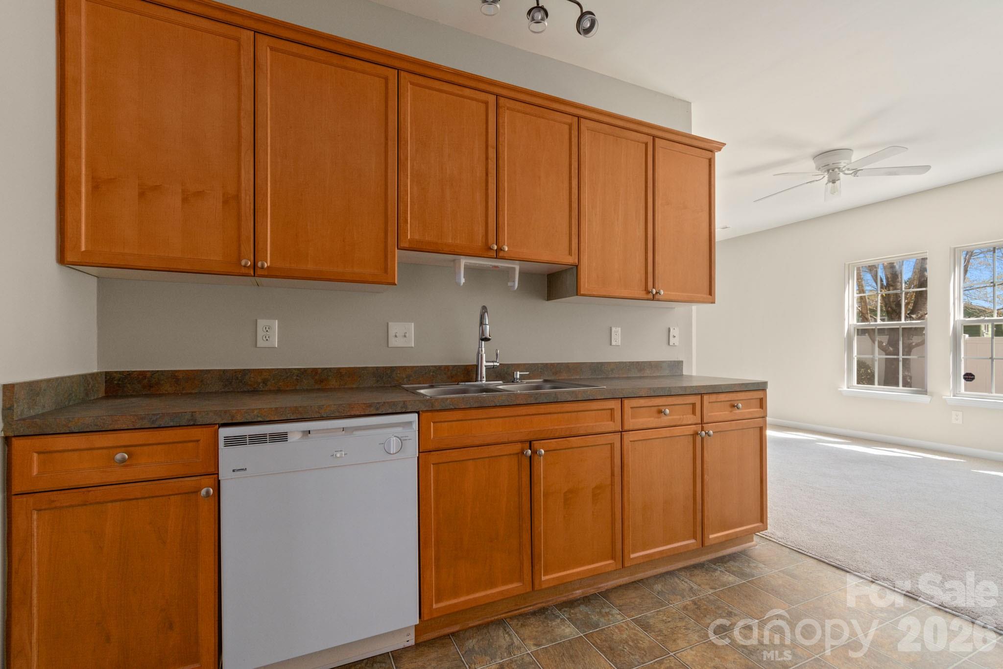 4140 Kenton Glenn Court Property Photo 8