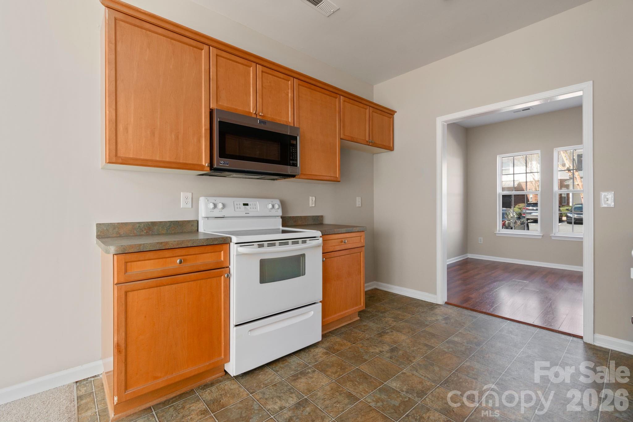 4140 Kenton Glenn Court Property Photo 9