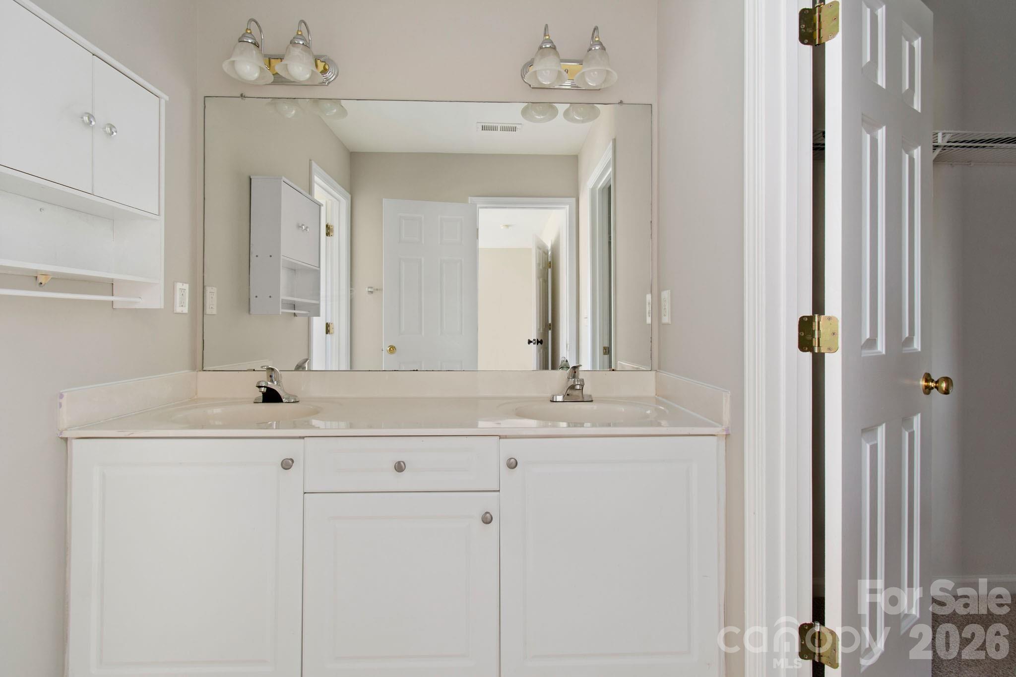 4140 Kenton Glenn Court Property Photo 17