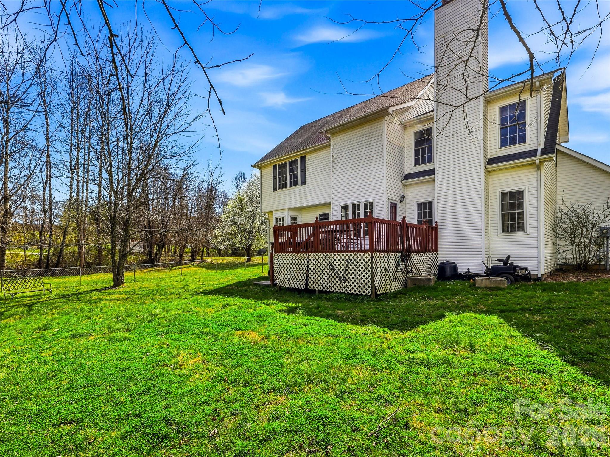 61 Rolling Hills Road Property Photo 5
