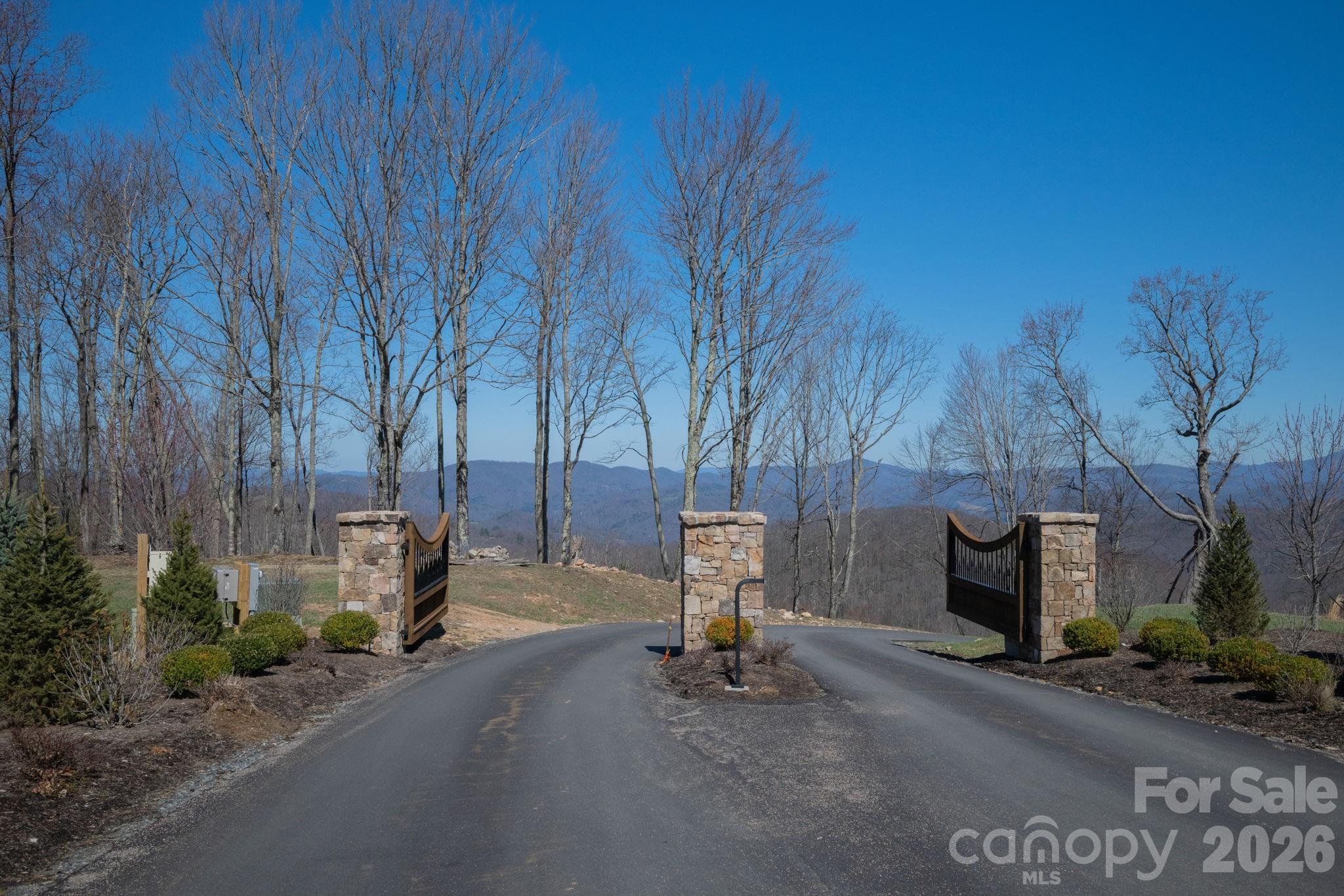 52 Clouds Rest Drive 52 Property Photo 21