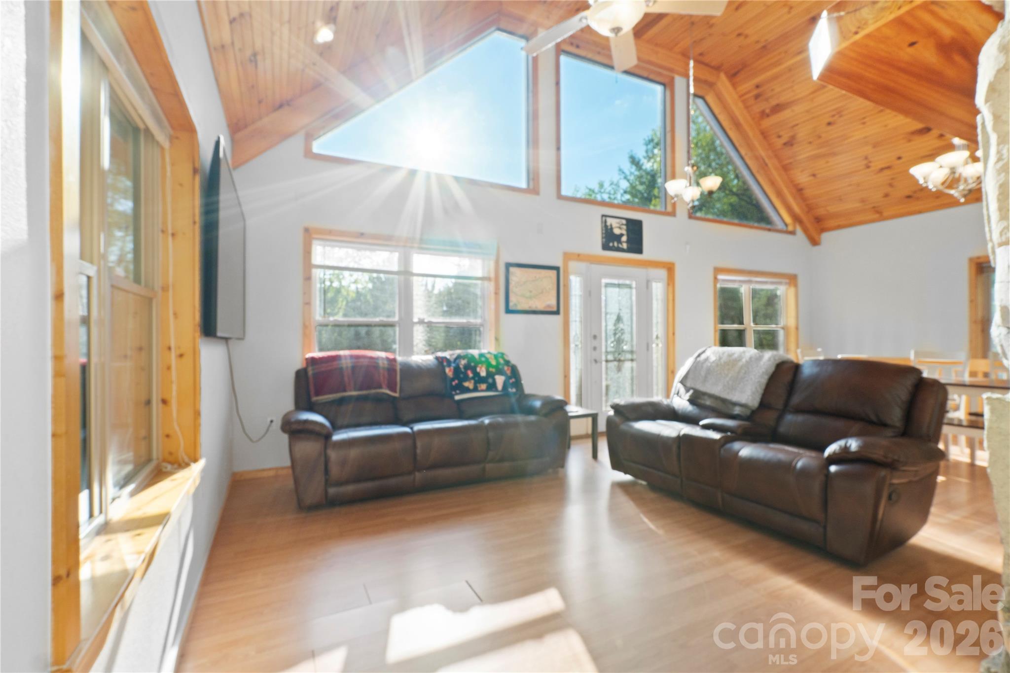 273 Rhododendron Road Property Photo 14