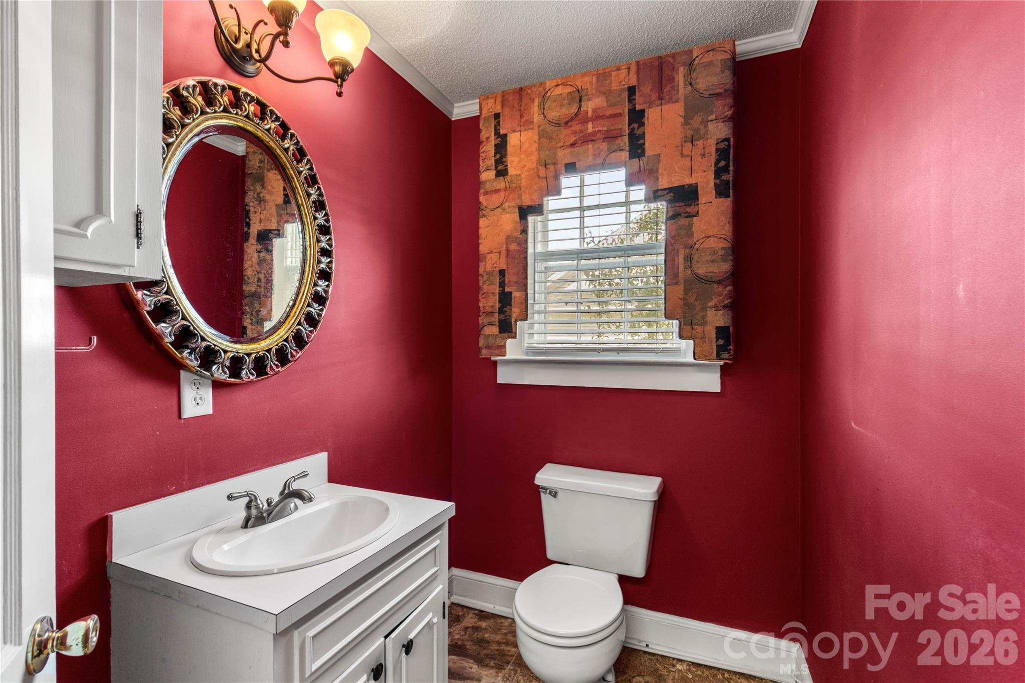302 N White Street Property Photo 21