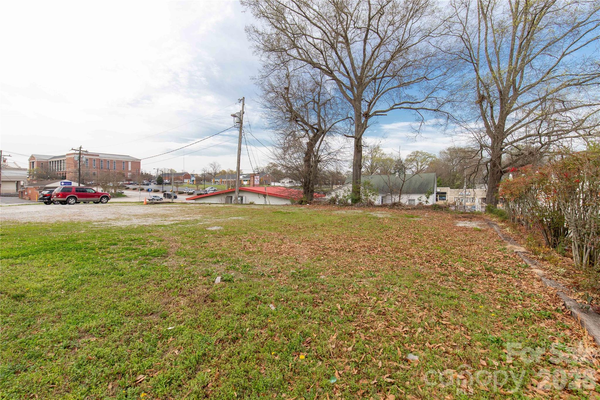 302 N White Street Property Photo 45