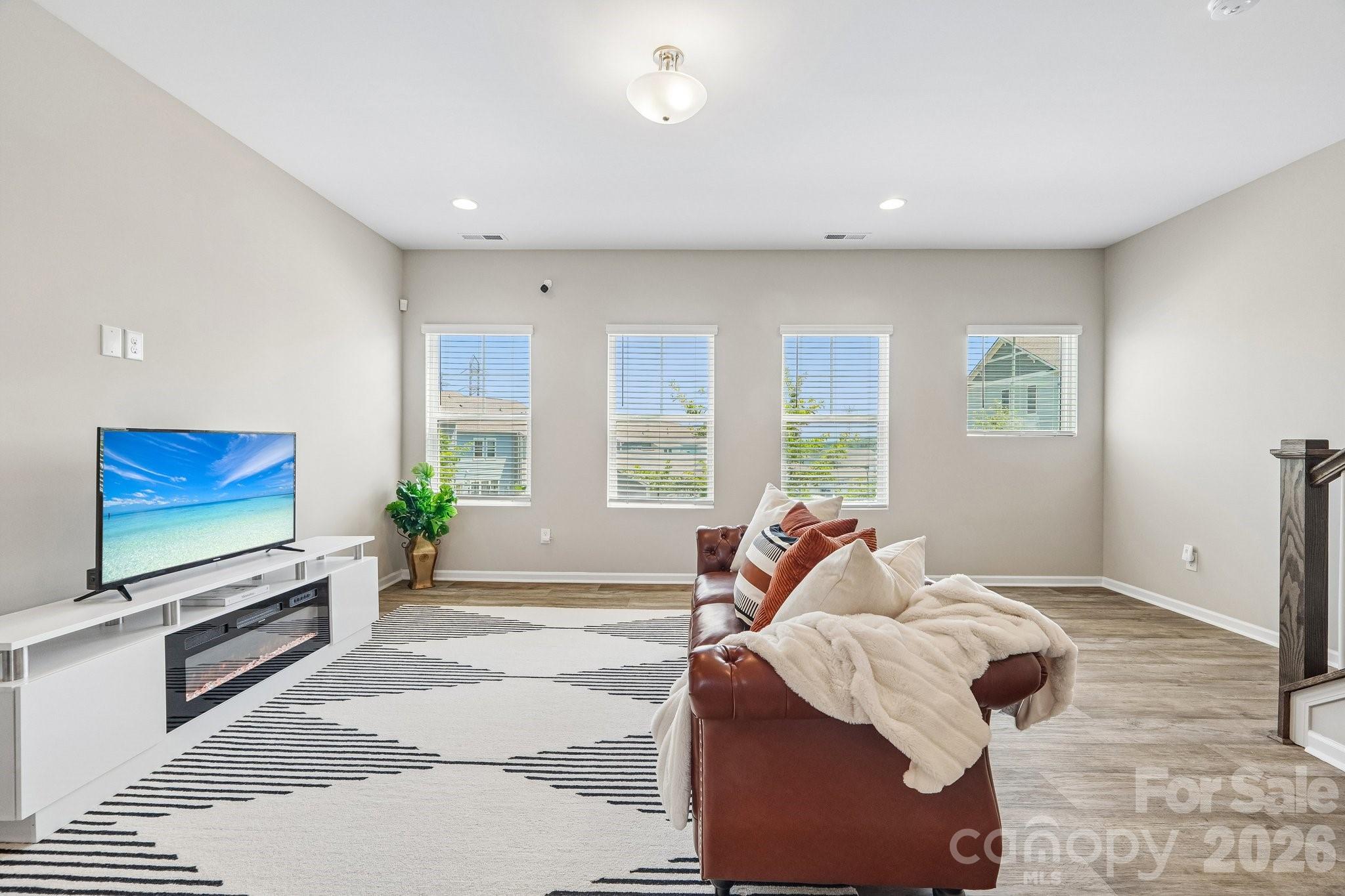 11344 Winding Gorge Drive Property Photo 4