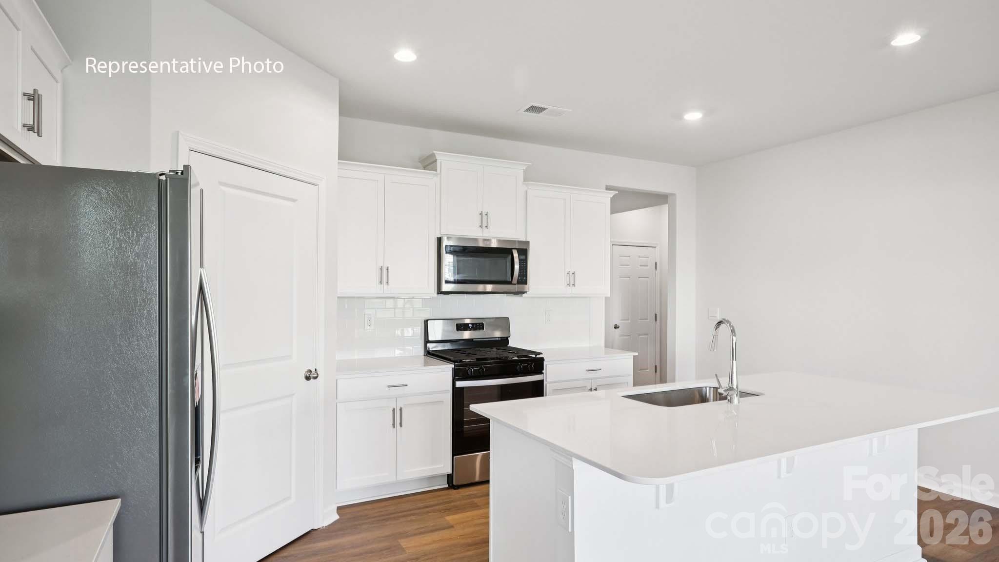 2019 Moorside Court Property Photo 8
