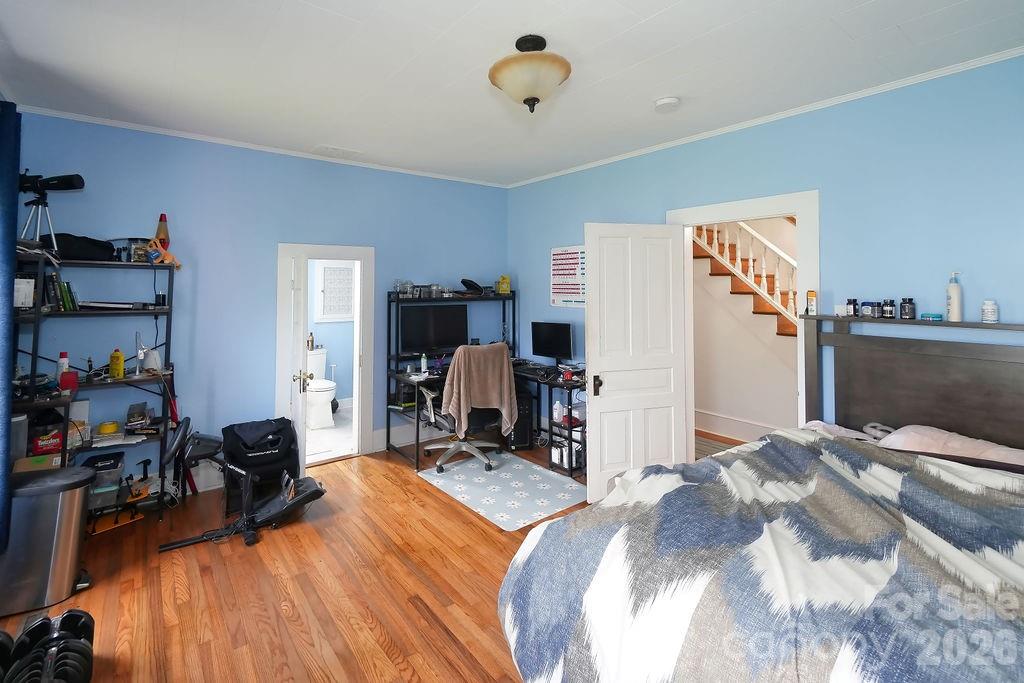 606 Main Street Property Photo 14
