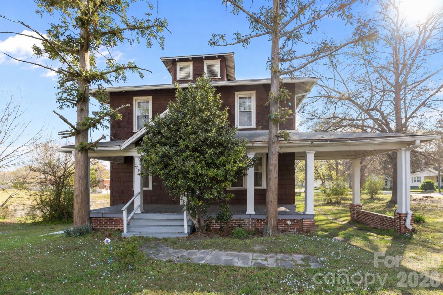 208 S Myrtle School Road Property Photo 1