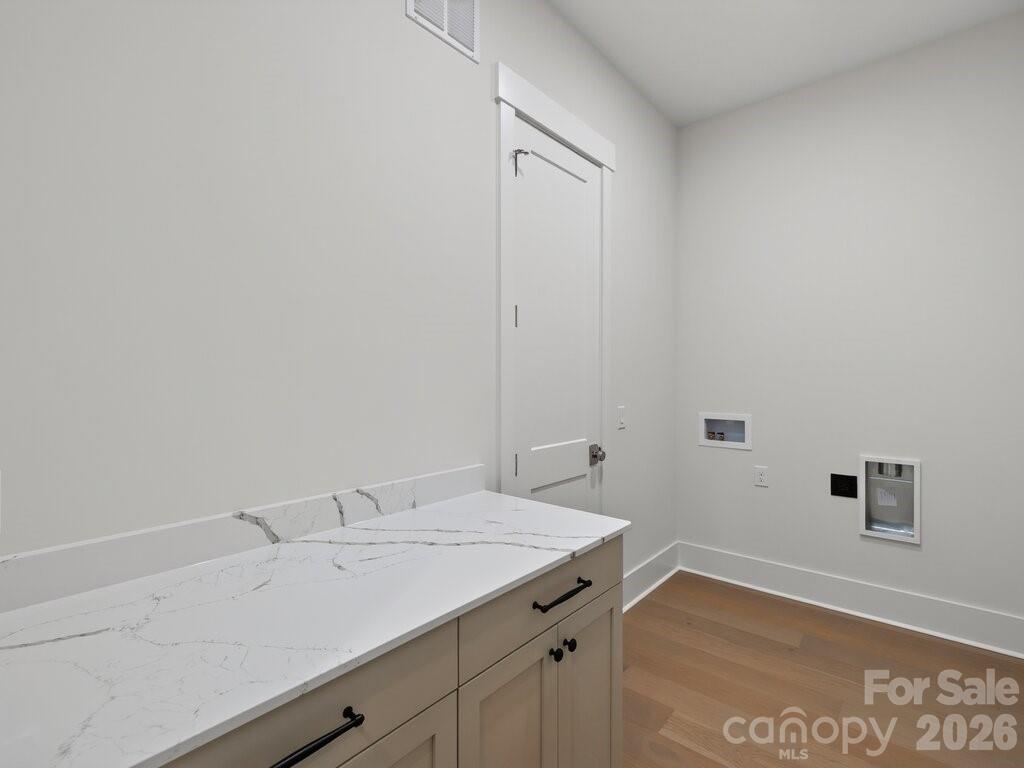 1002 Kingbird Lane 7 Property Photo 27