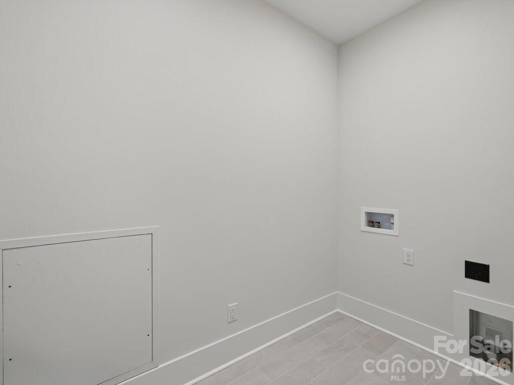 1002 Kingbird Lane 7 Property Photo 36