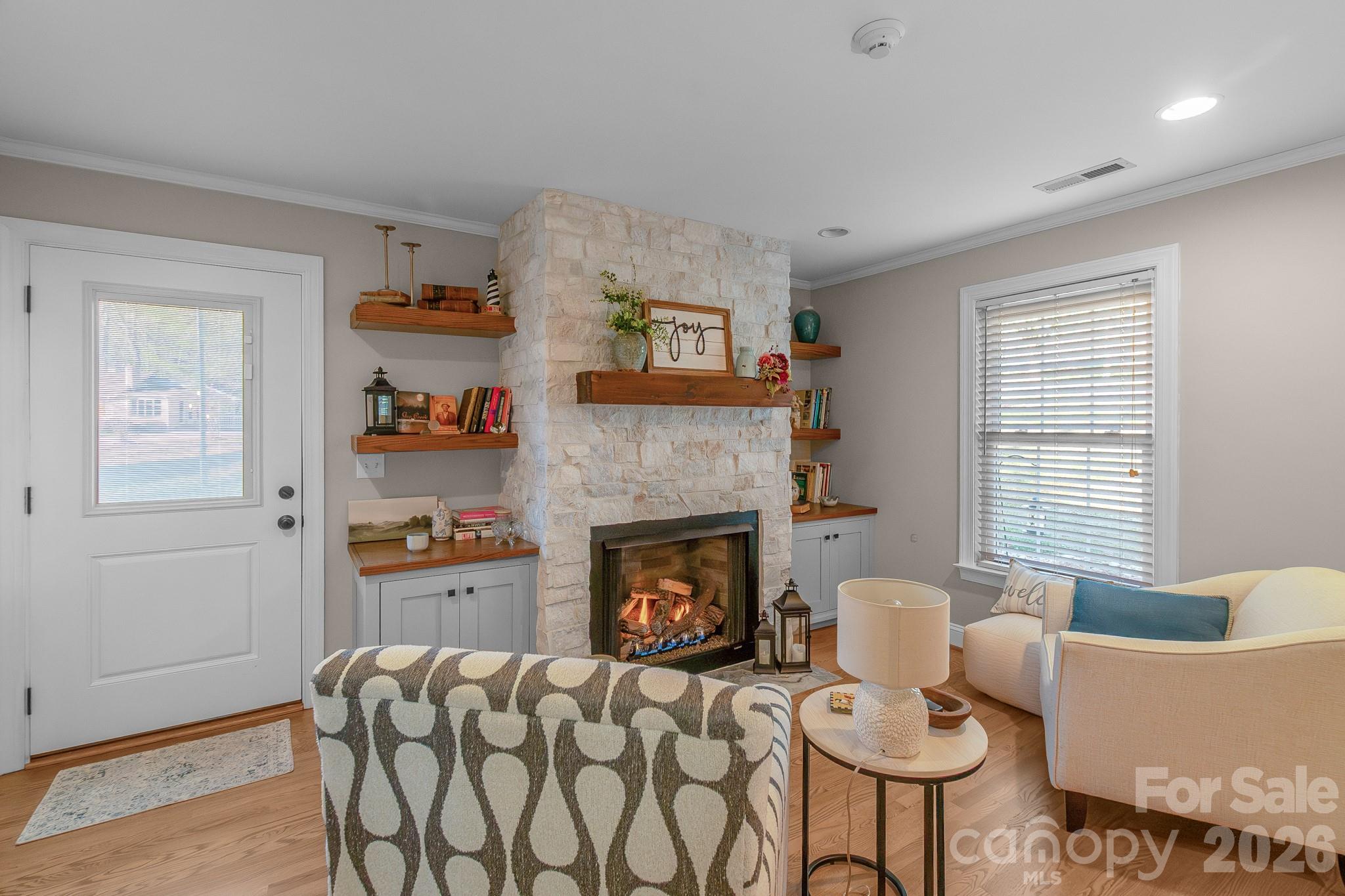 572 Acorn Acres Road Property Photo 2