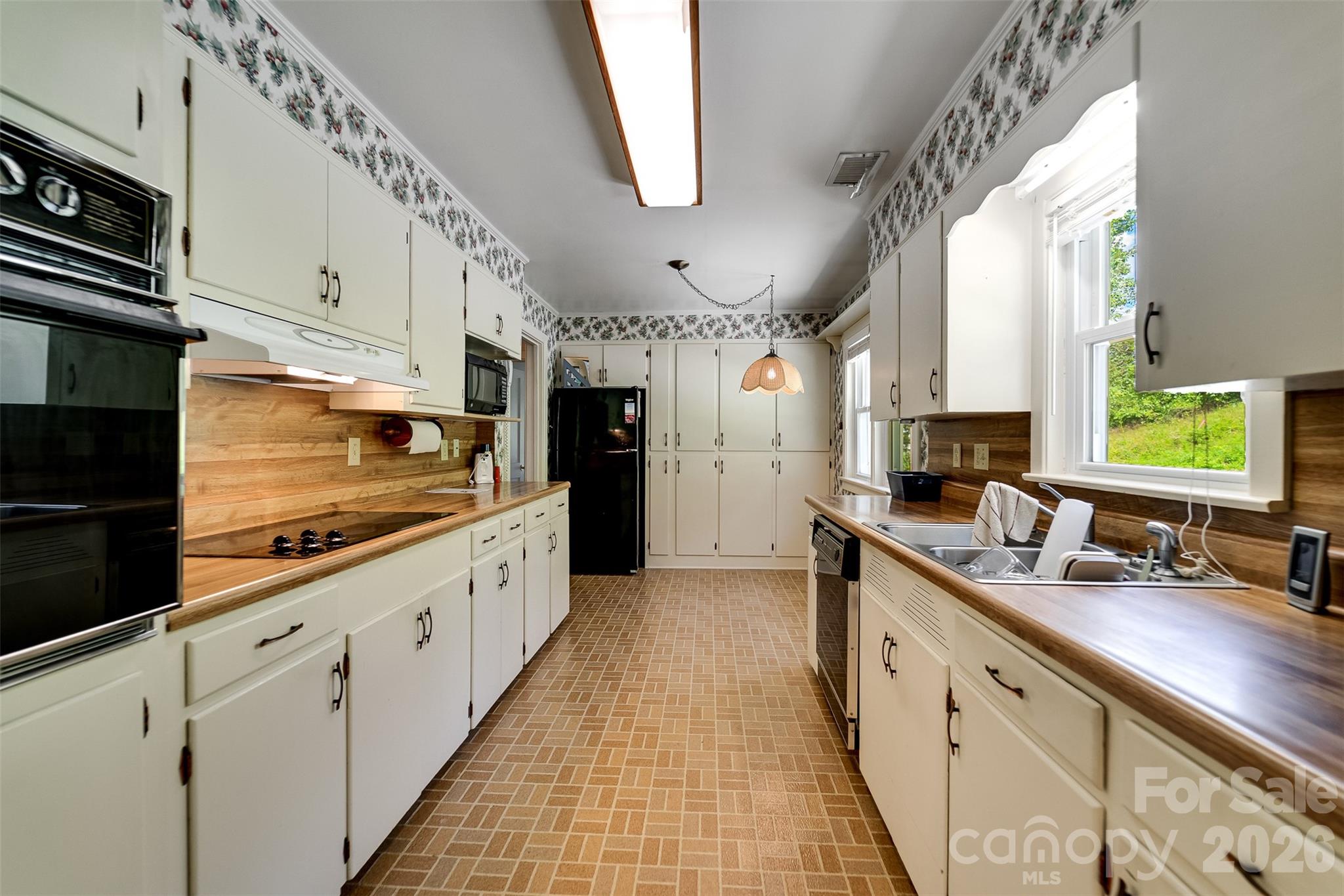 144 Cherry Street Property Photo 10