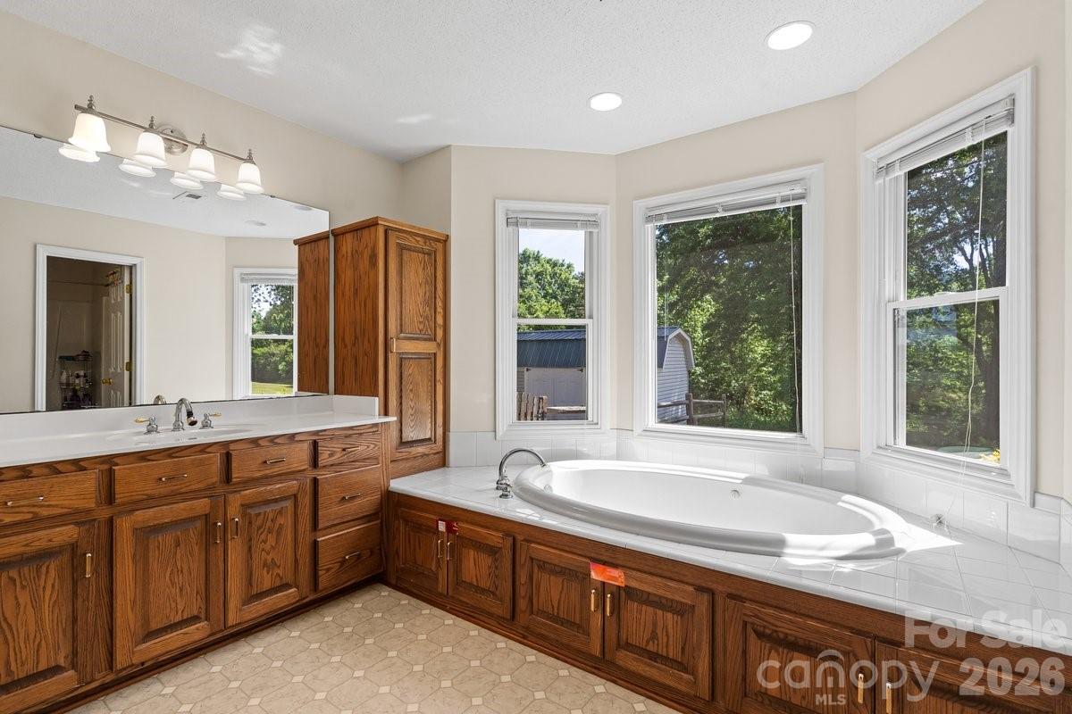 4711 Duncan Road Property Photo 13