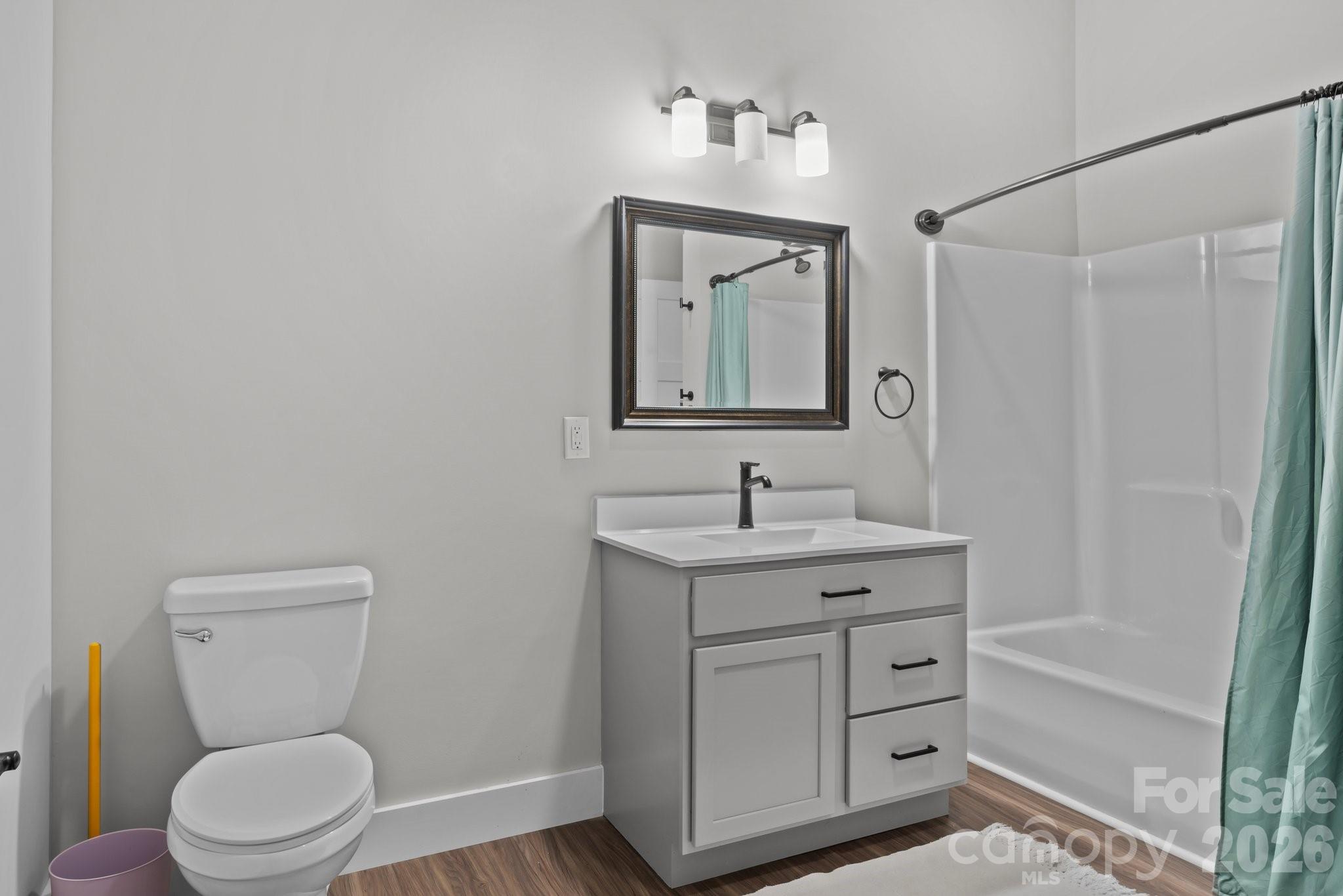 1112 Blueview Drive Property Photo 20