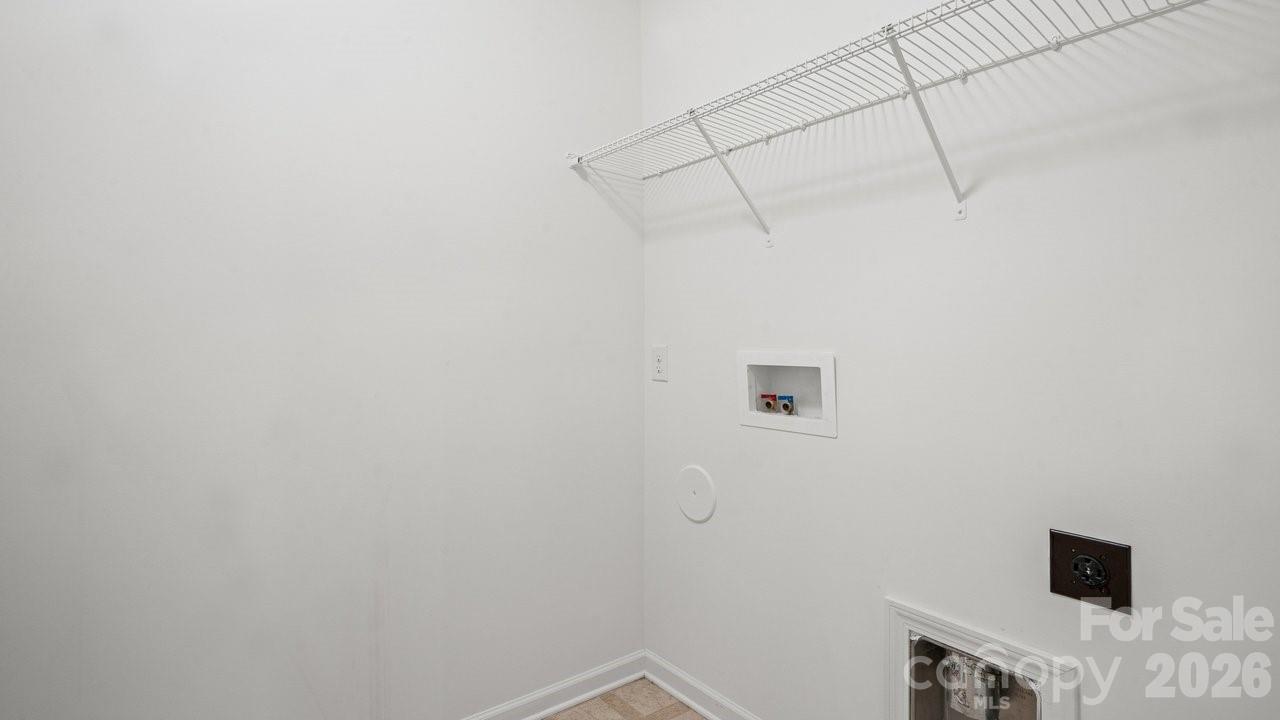 3213 Saddlebrook Drive Property Photo 40