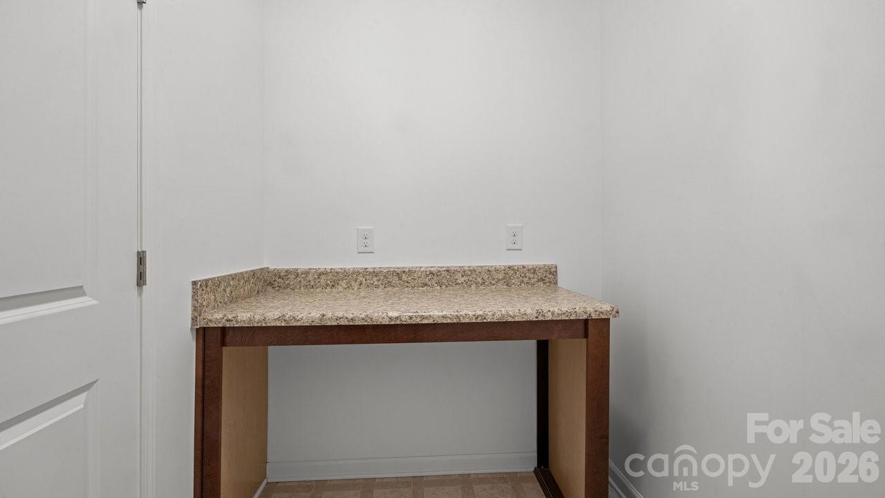 3213 Saddlebrook Drive Property Photo 41