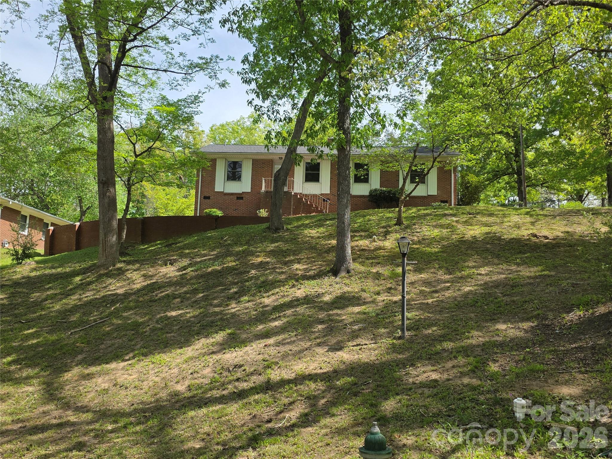 110 Crestwood Drive Property Photo 9