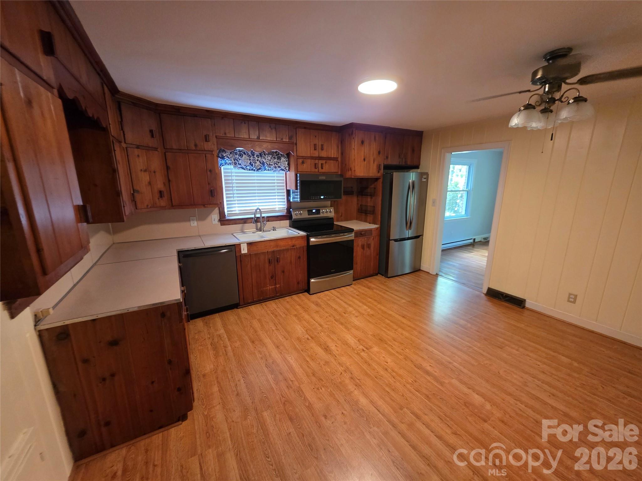 110 Crestwood Drive Property Photo 13