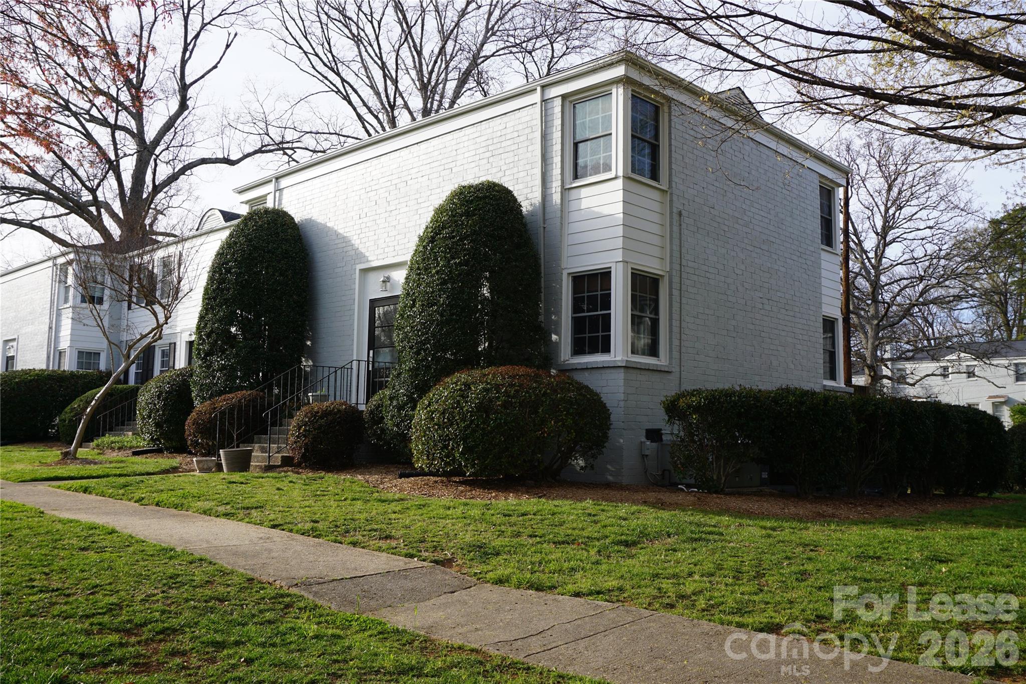 524 Wakefield Drive Property Photo 1