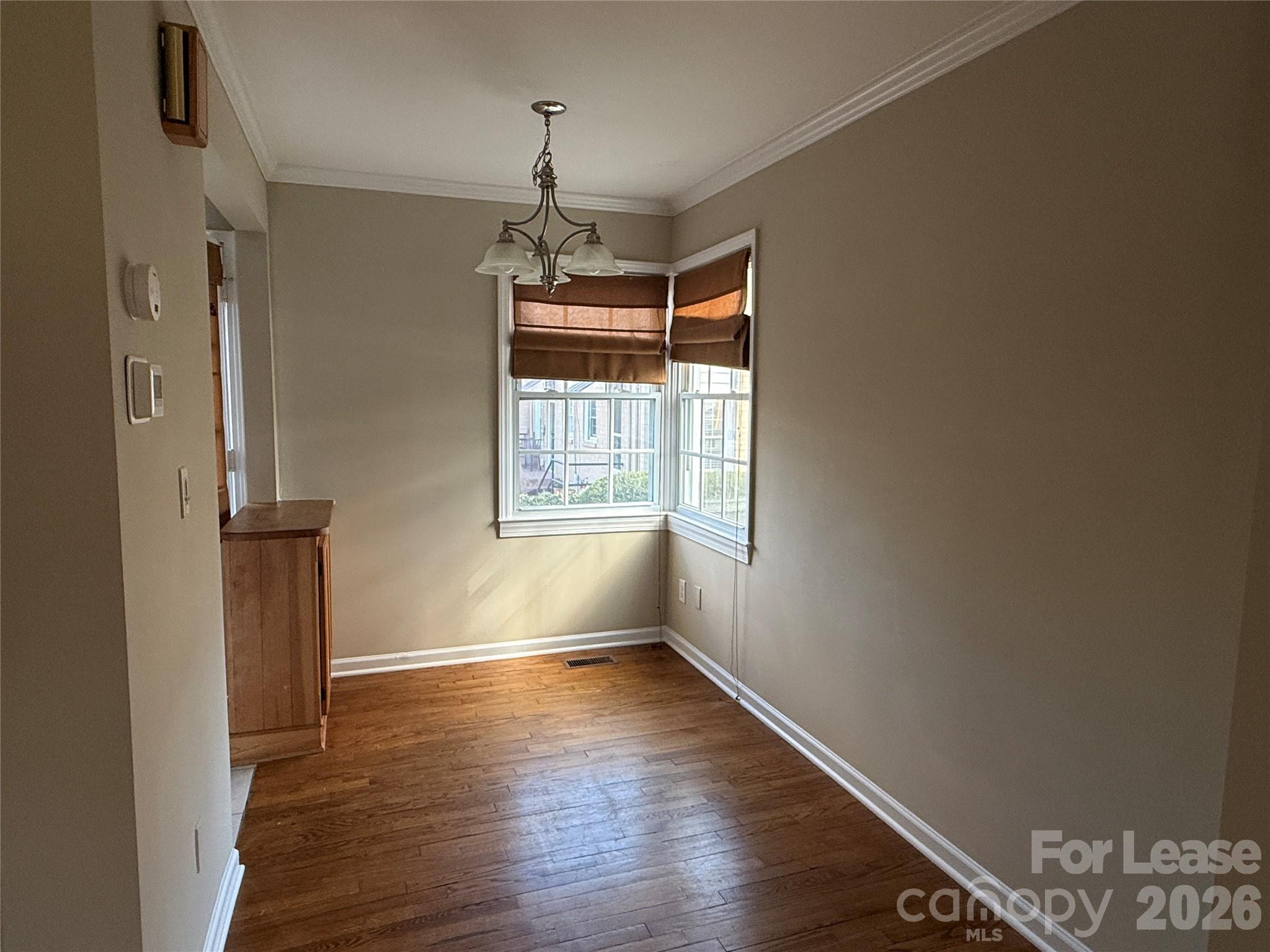 524 Wakefield Drive Property Photo 3
