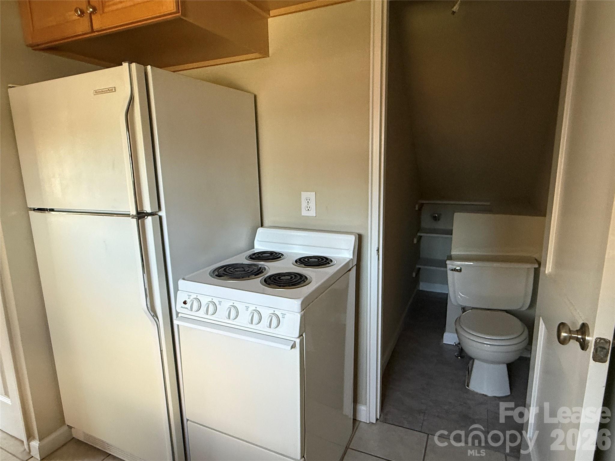 524 Wakefield Drive Property Photo 5