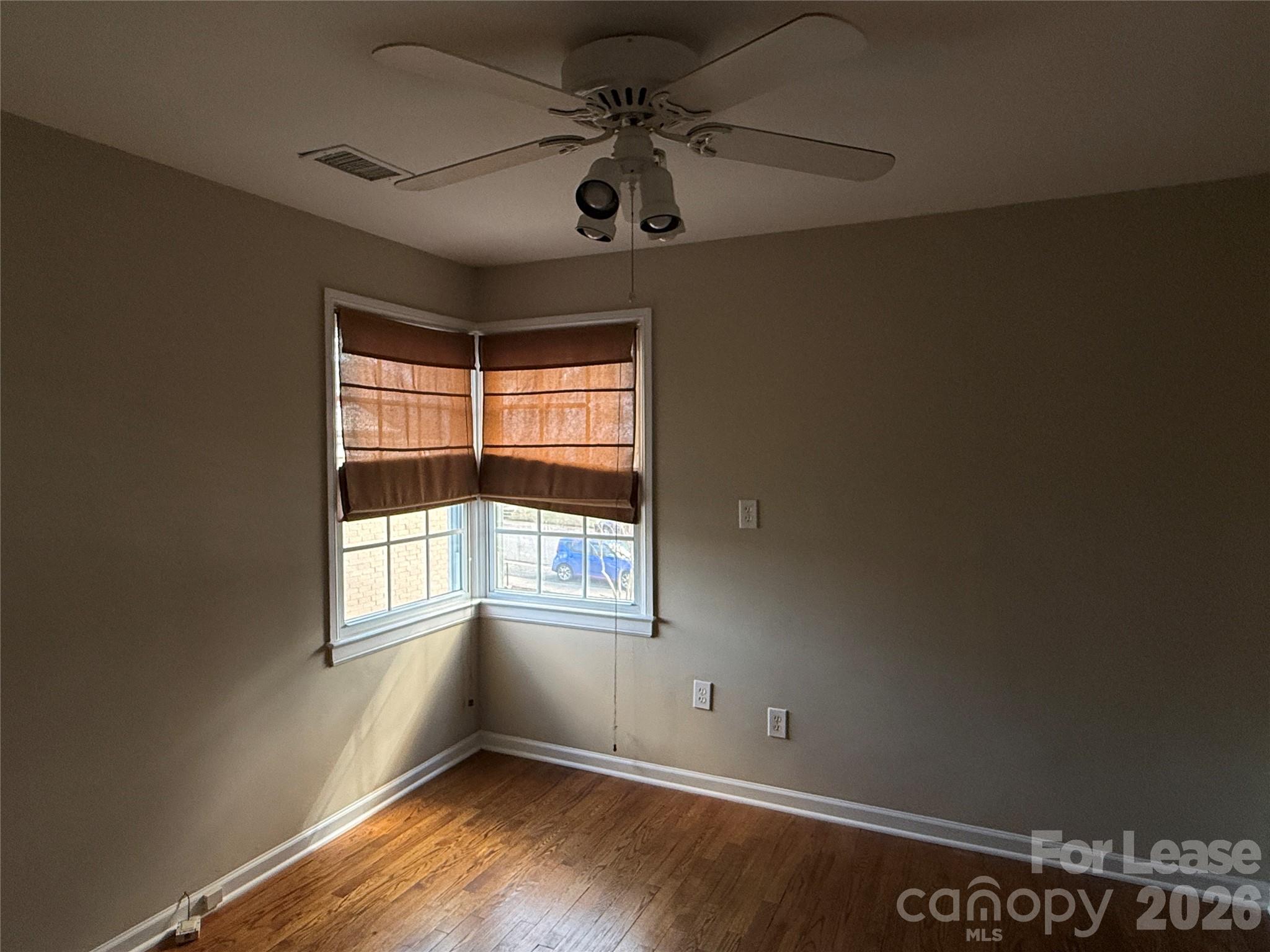 524 Wakefield Drive Property Photo 7