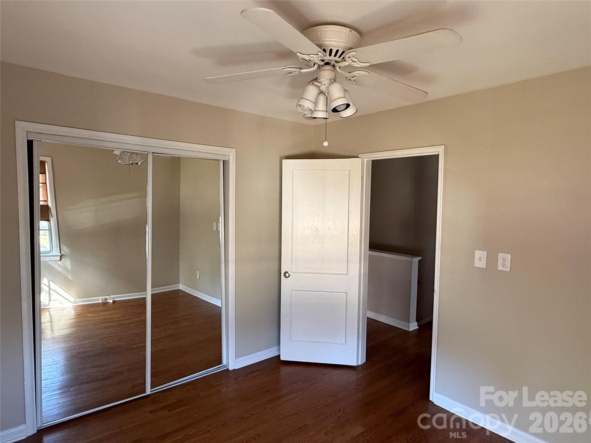 524 Wakefield Drive Property Photo 8