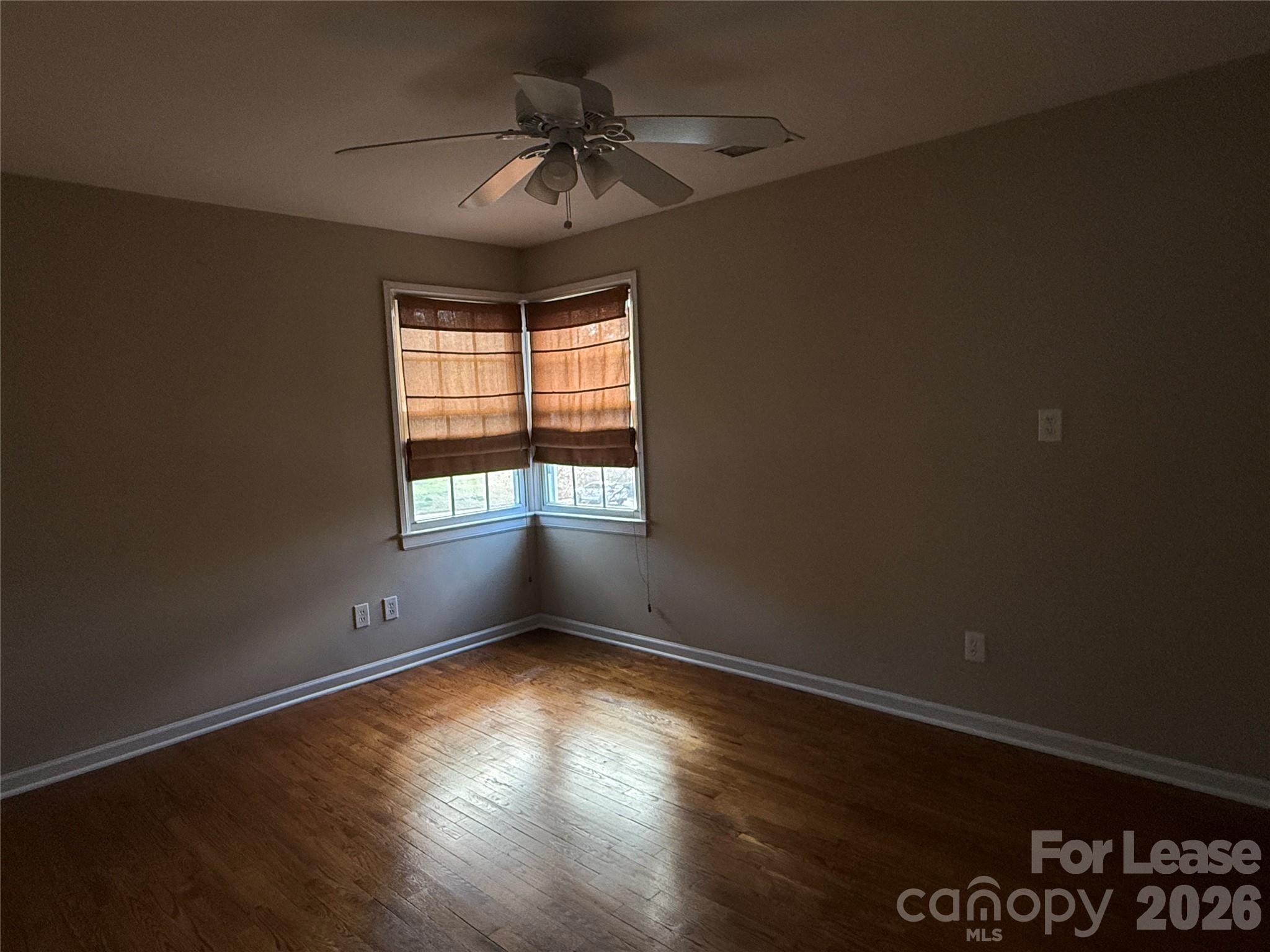 524 Wakefield Drive Property Photo 9