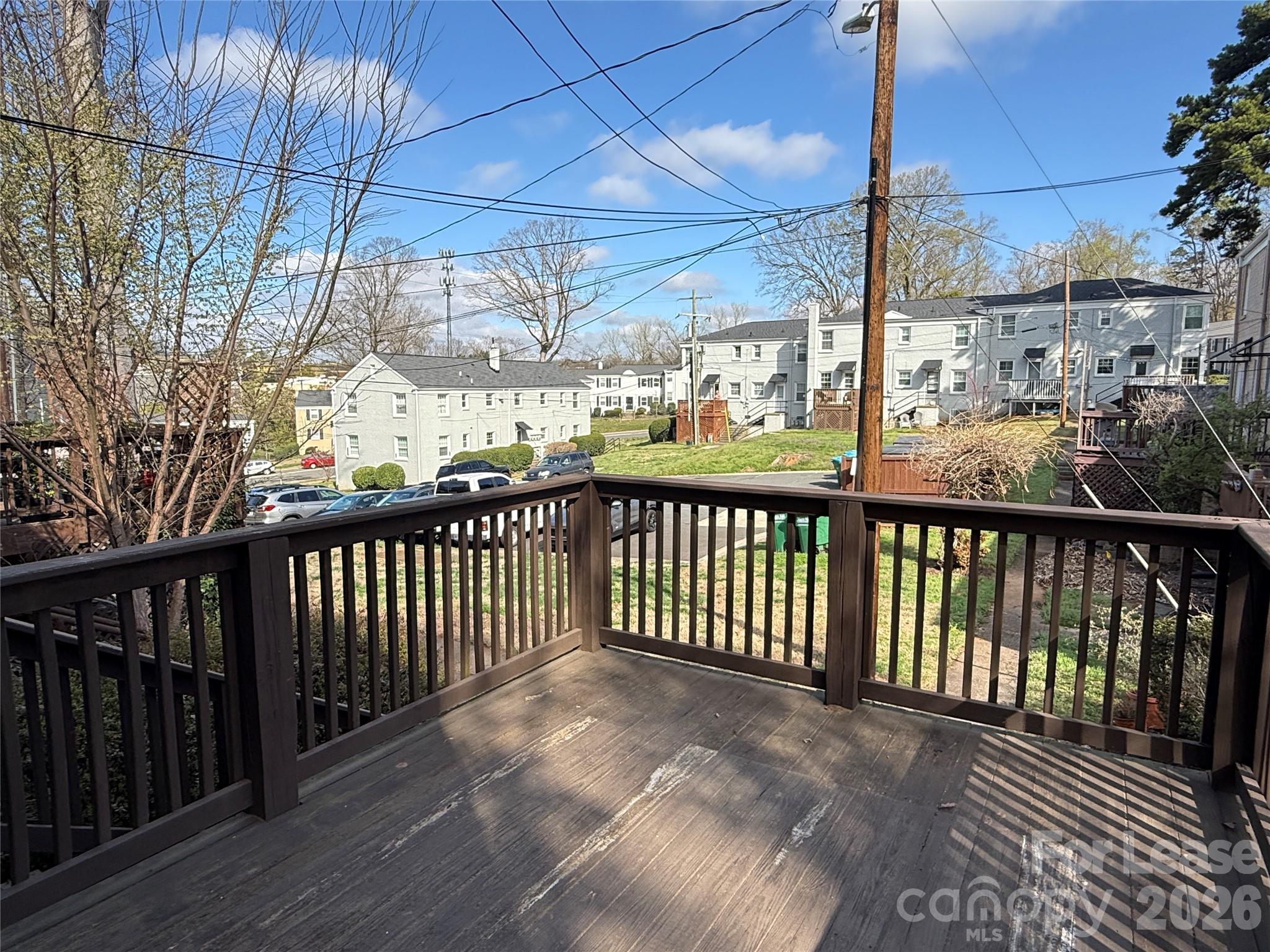 524 Wakefield Drive Property Photo 16