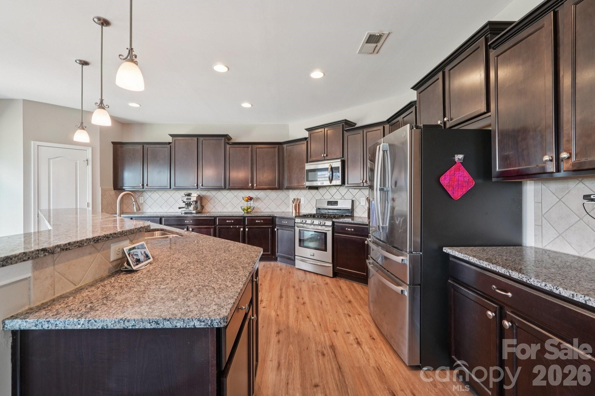 5016 Riverdale Drive Property Photo 13