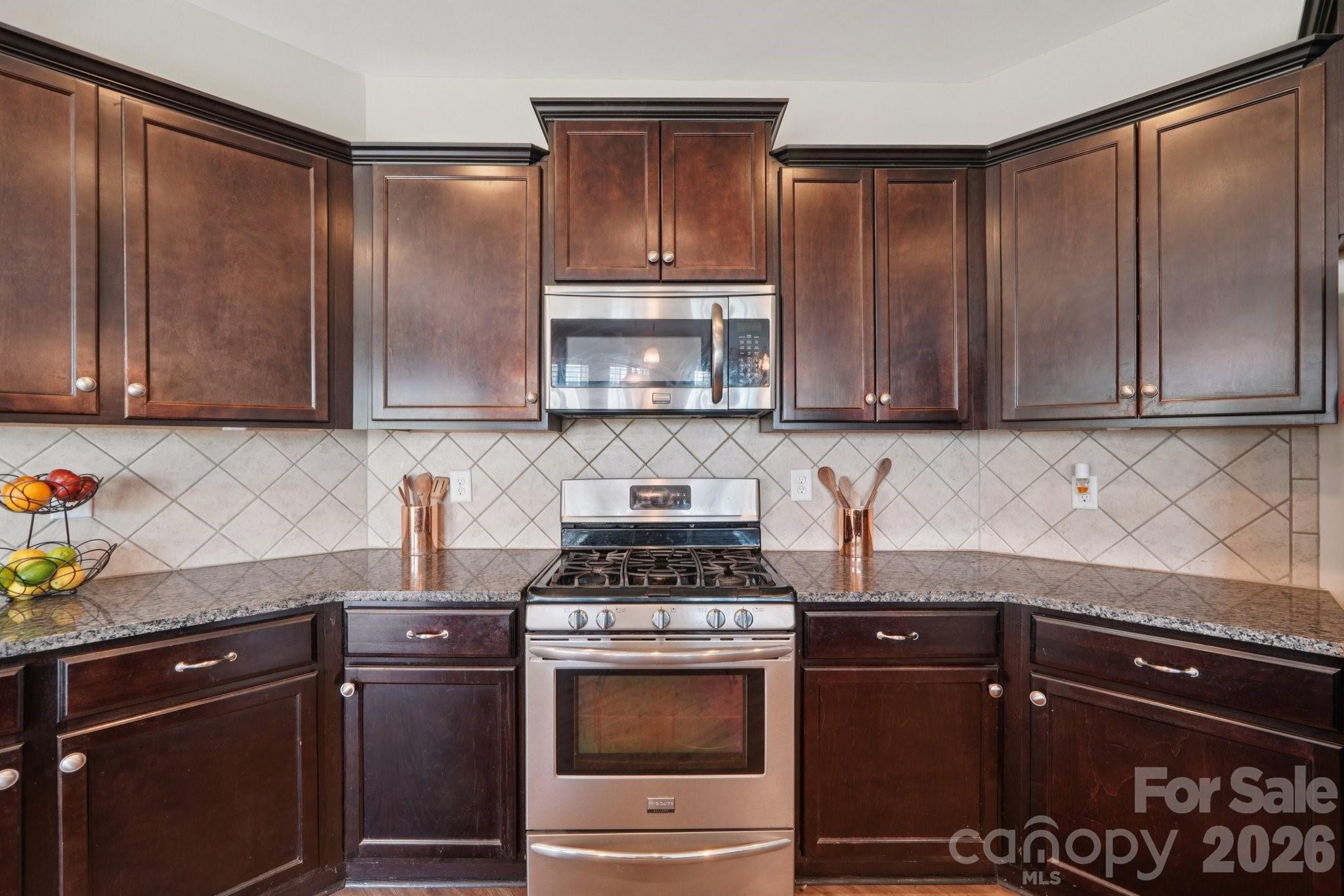 5016 Riverdale Drive Property Photo 14