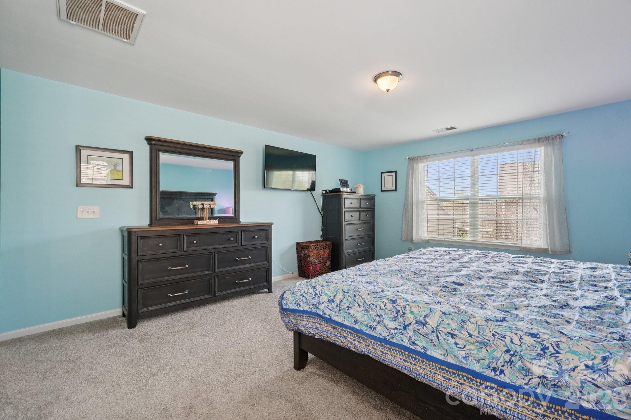 5016 Riverdale Drive Property Photo 17
