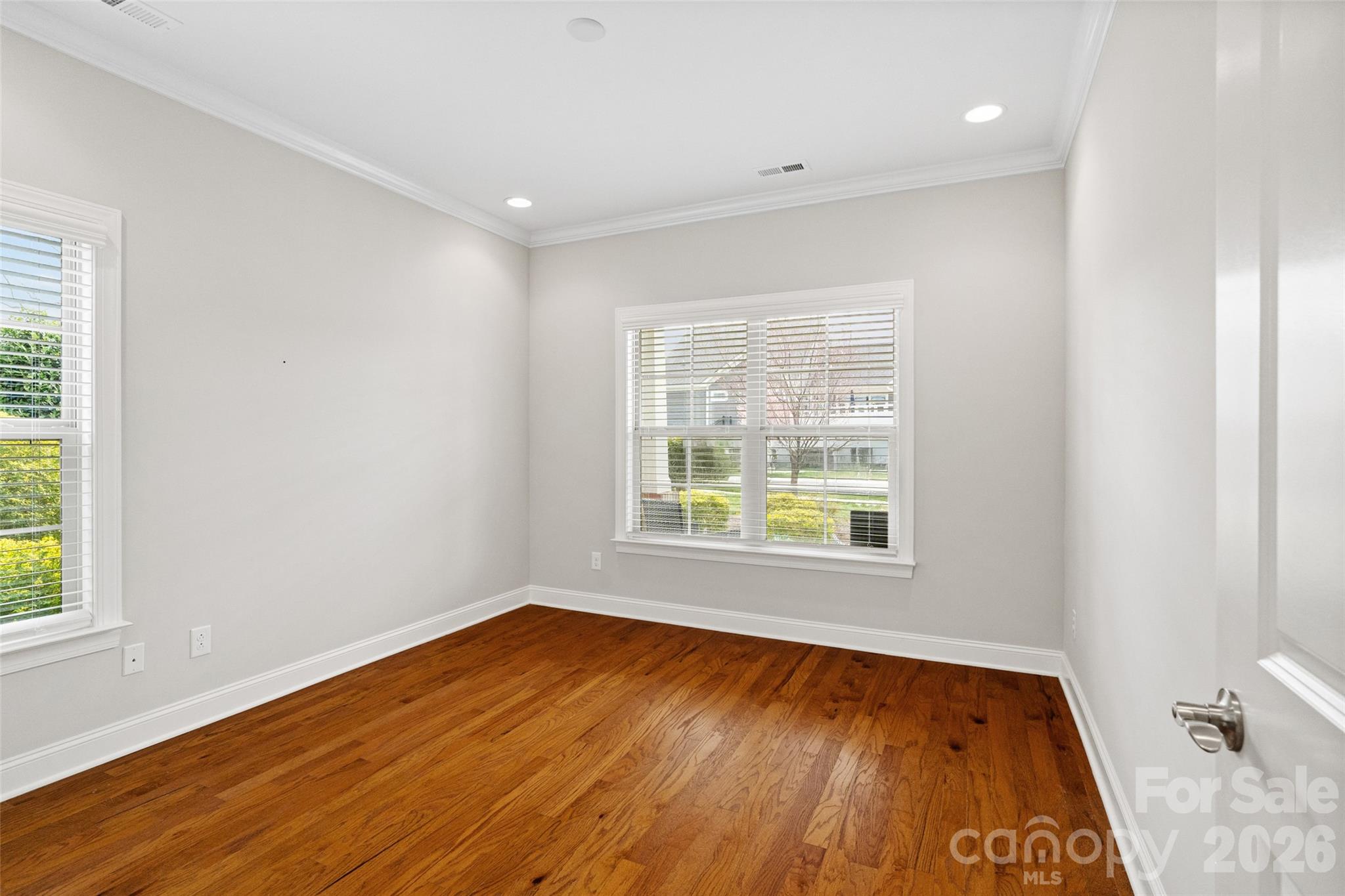 2106 Epworth Court Property Photo 7