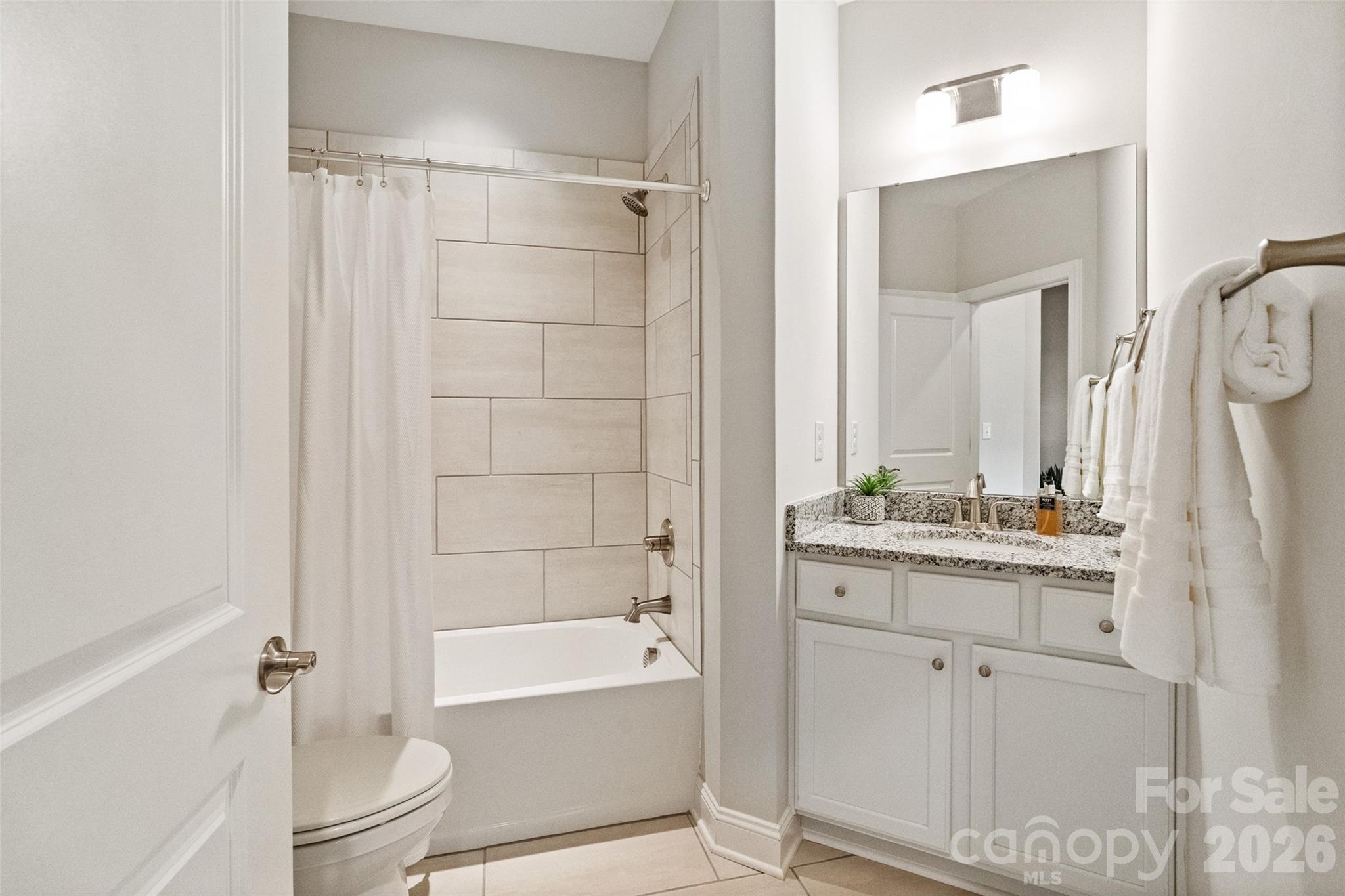 2106 Epworth Court Property Photo 8