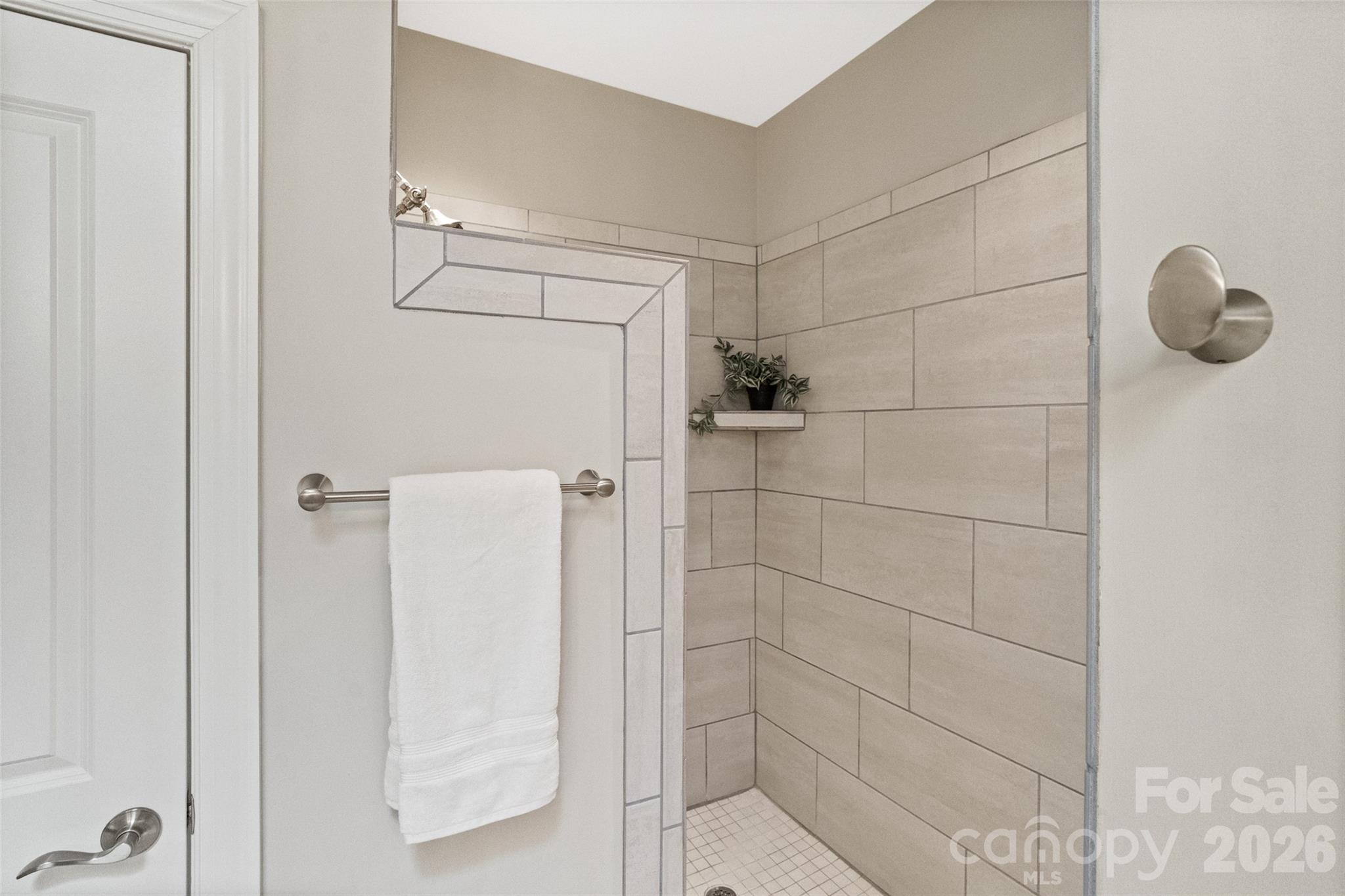 2106 Epworth Court Property Photo 31