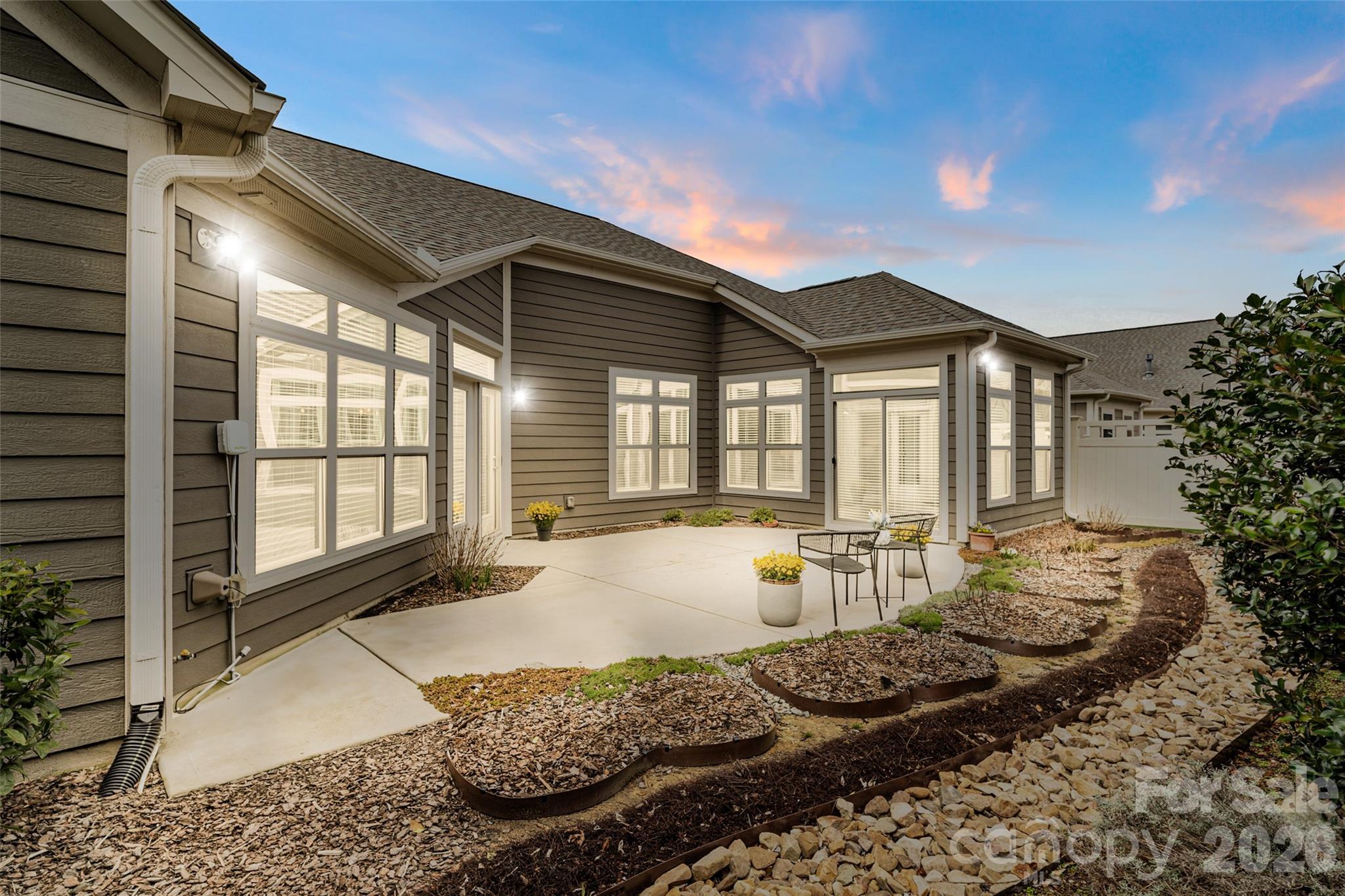 2106 Epworth Court Property Photo 39