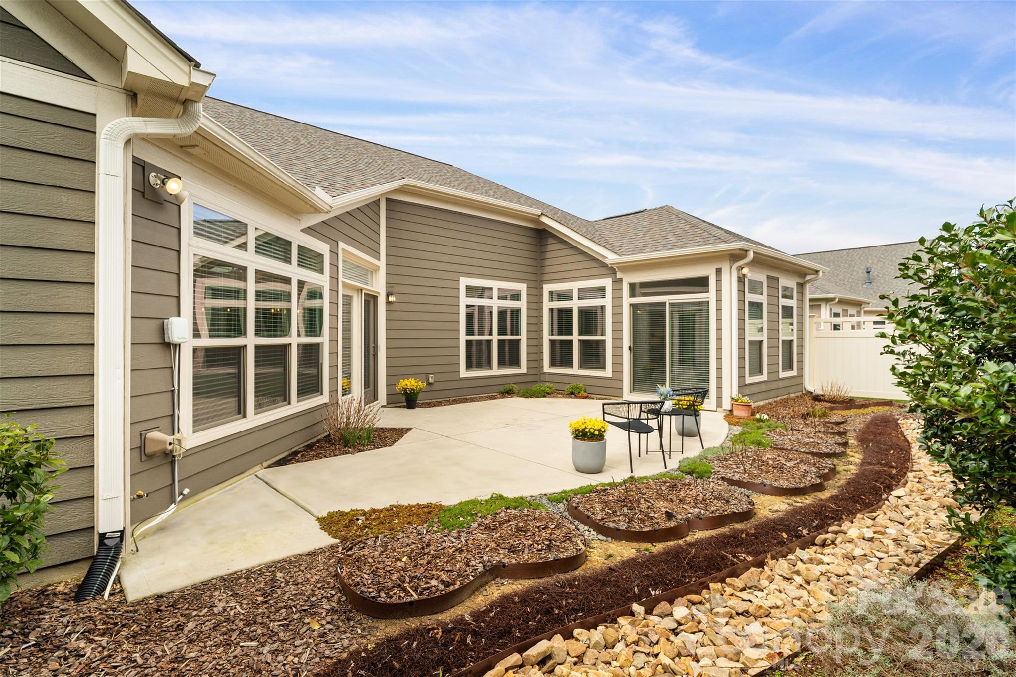 2106 Epworth Court Property Photo 40