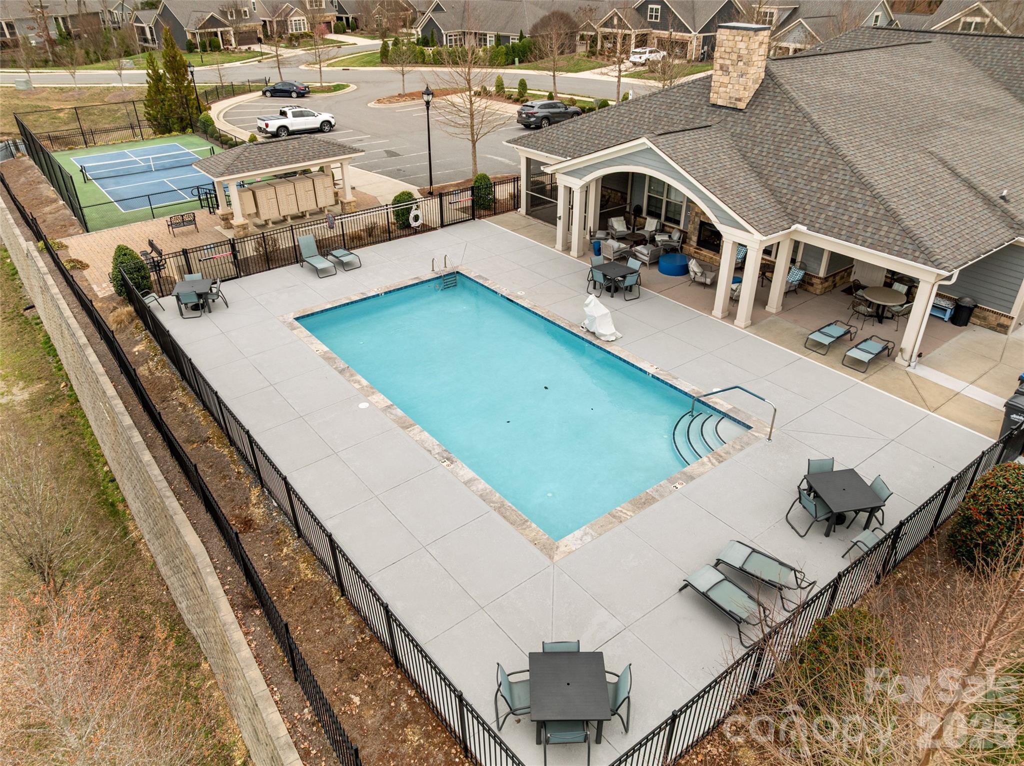 2106 Epworth Court Property Photo 47