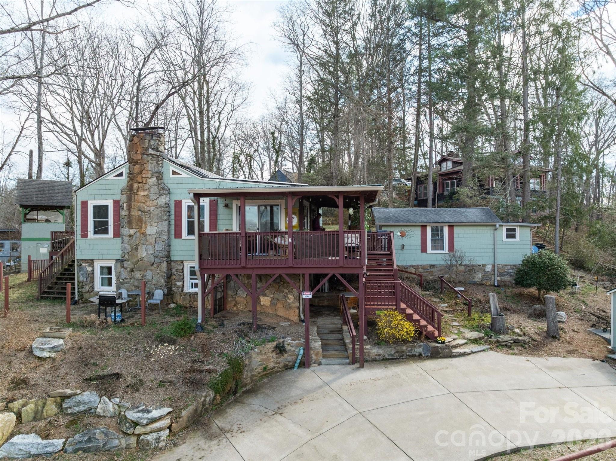 61 Hibriten Drive Property Photo 1