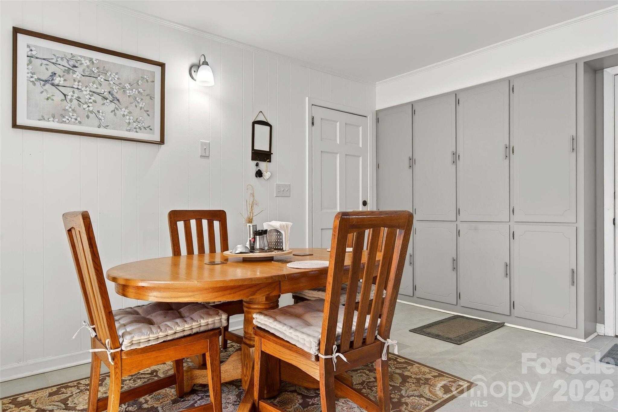 217 E Miller Street Property Photo 18