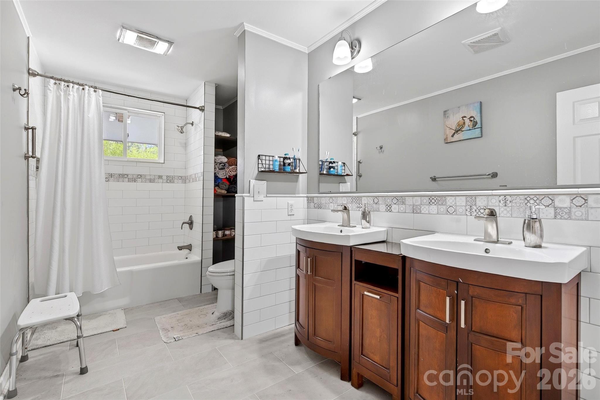 217 E Miller Street Property Photo 29