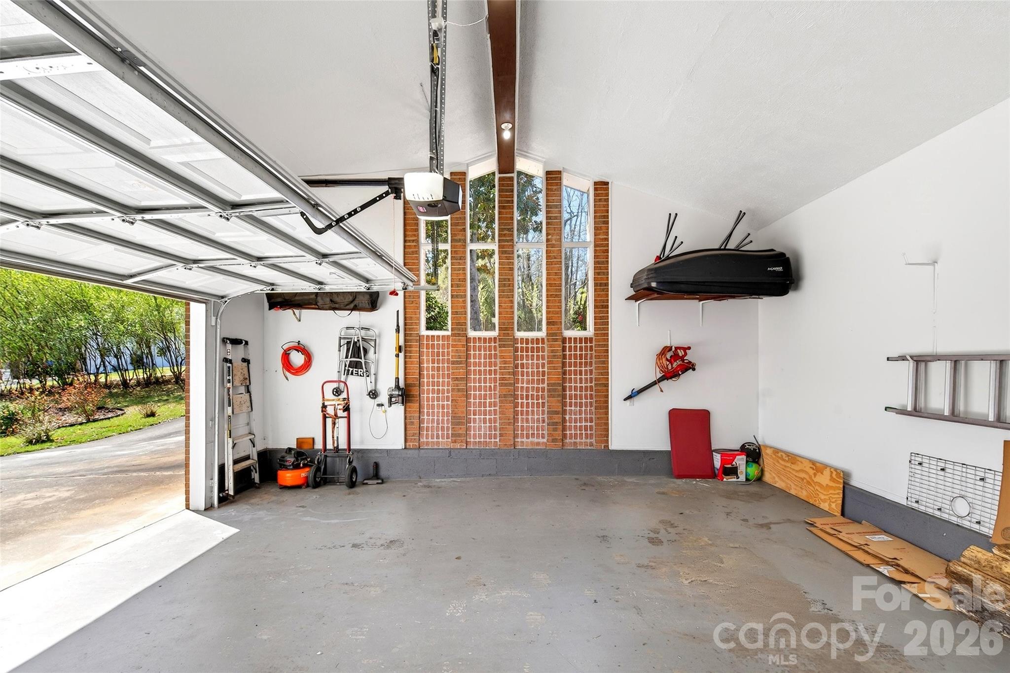217 E Miller Street Property Photo 45