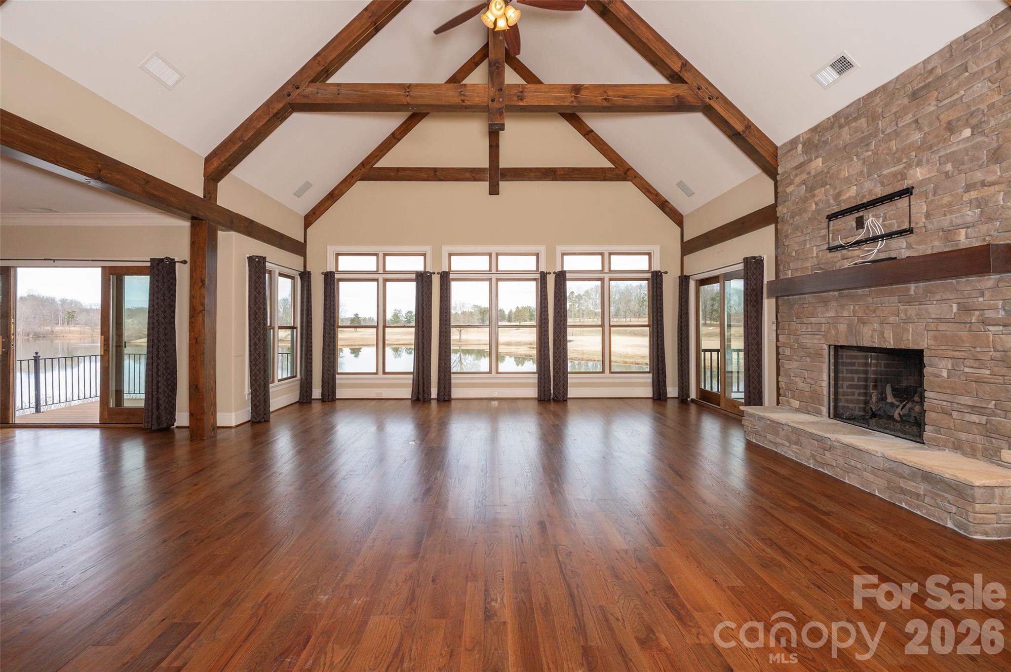 177 Reserve Drive Property Photo 8