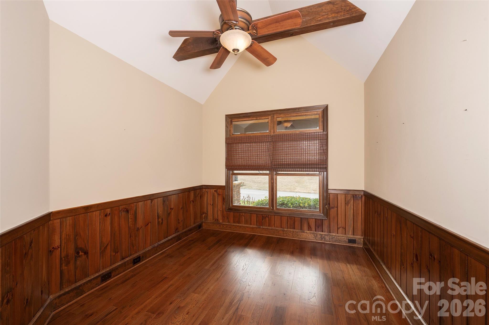 177 Reserve Drive Property Photo 13