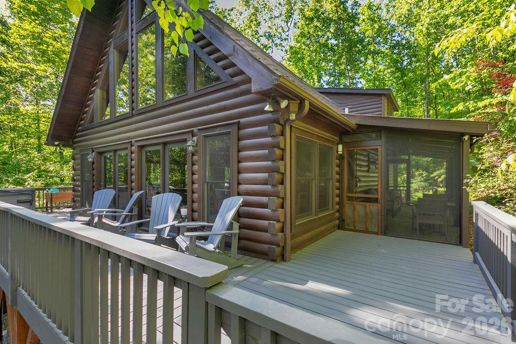 130 Greenfield Circle Property Photo 2